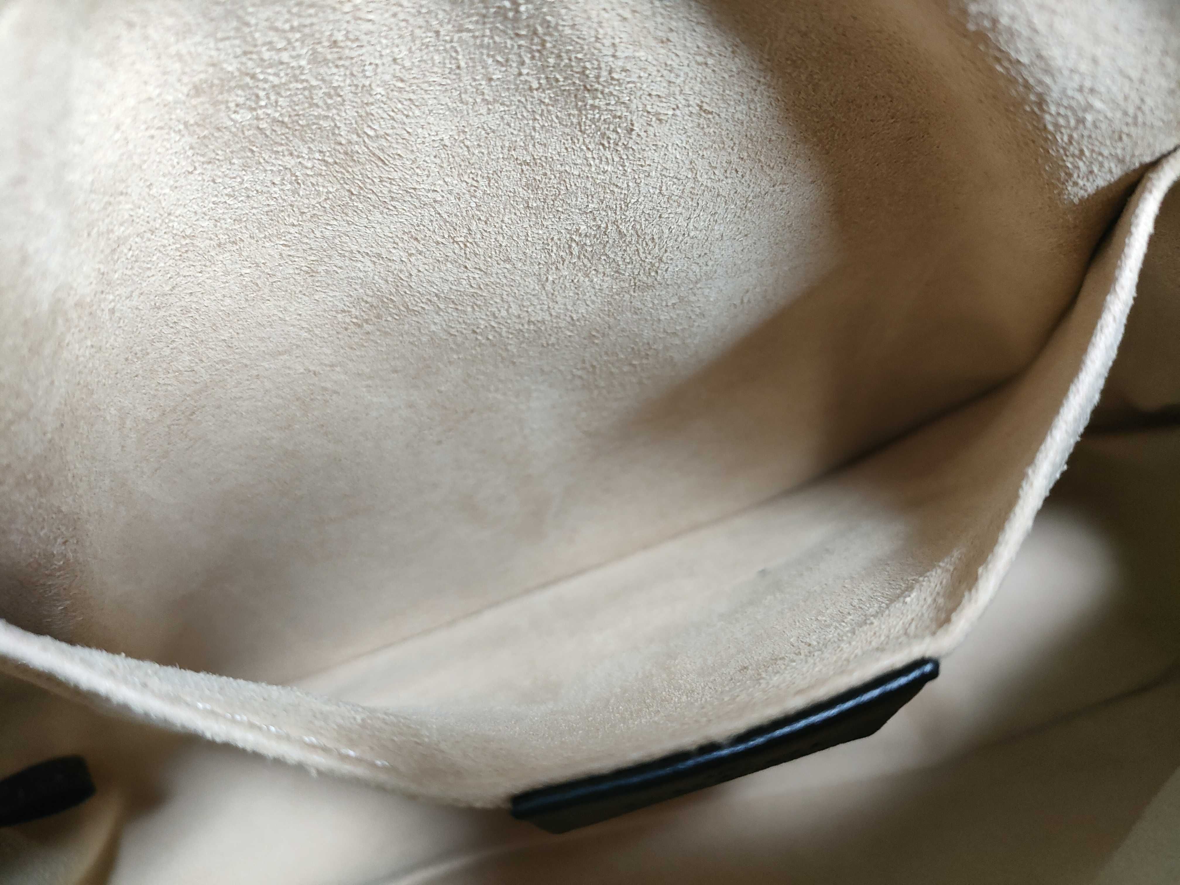 GG Canvas Gucci Marmont Camera Shoulder Bag — view 11