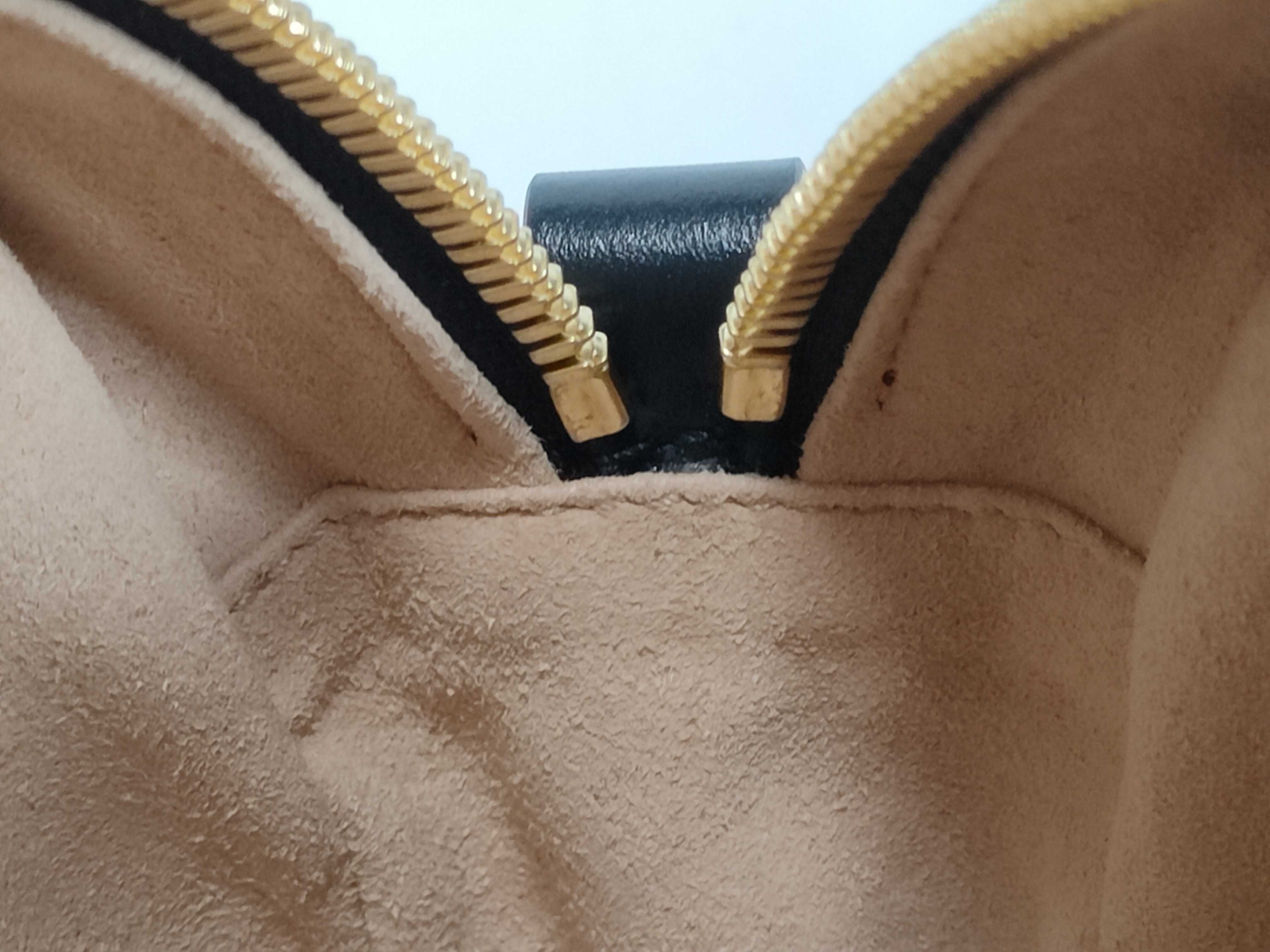 GG Canvas Gucci Marmont Camera Shoulder Bag — view 9