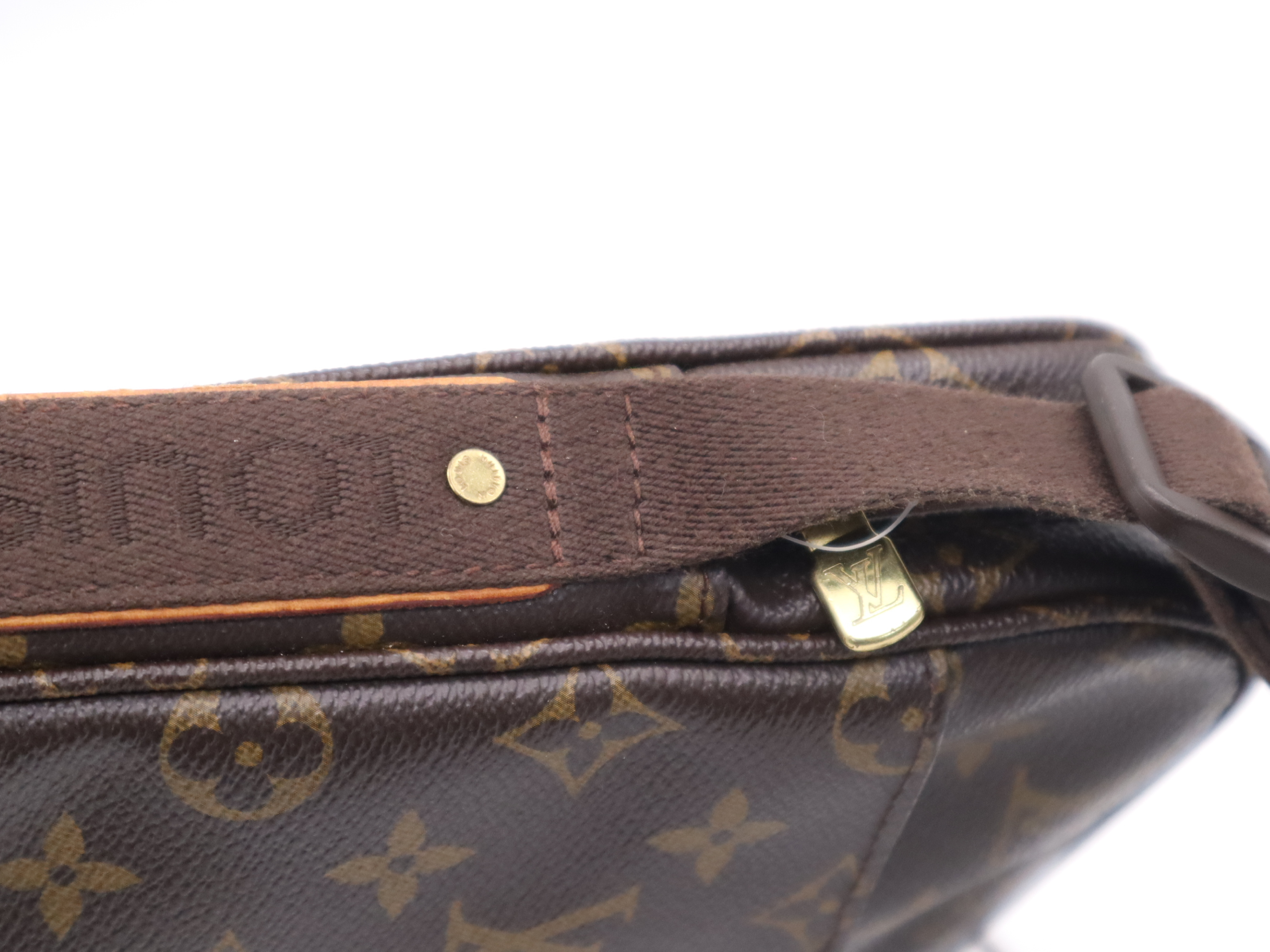 M97037 Monogram Trotteur Bobour Shoulder Bag — view 7