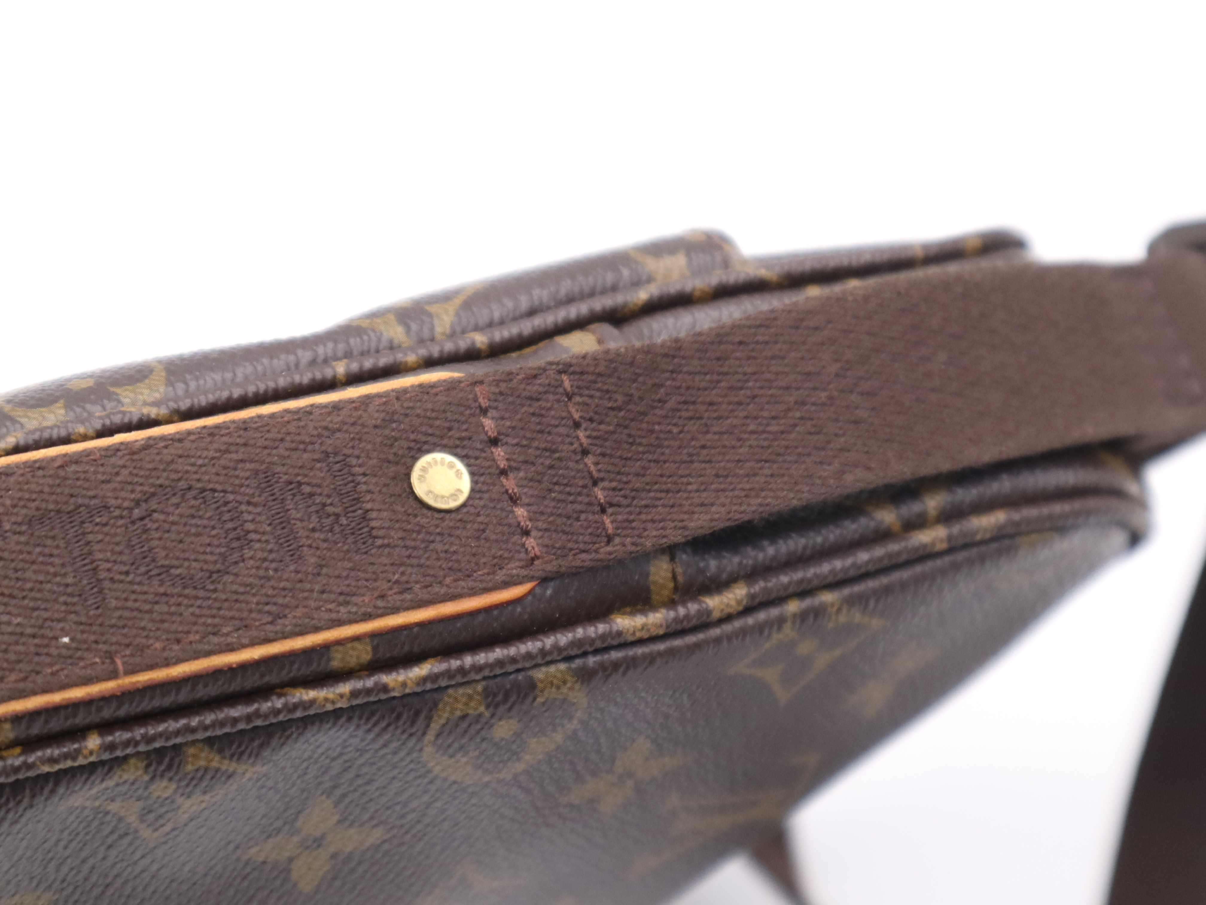 M97037 Monogram Trotteur Bobour Shoulder Bag — view 8