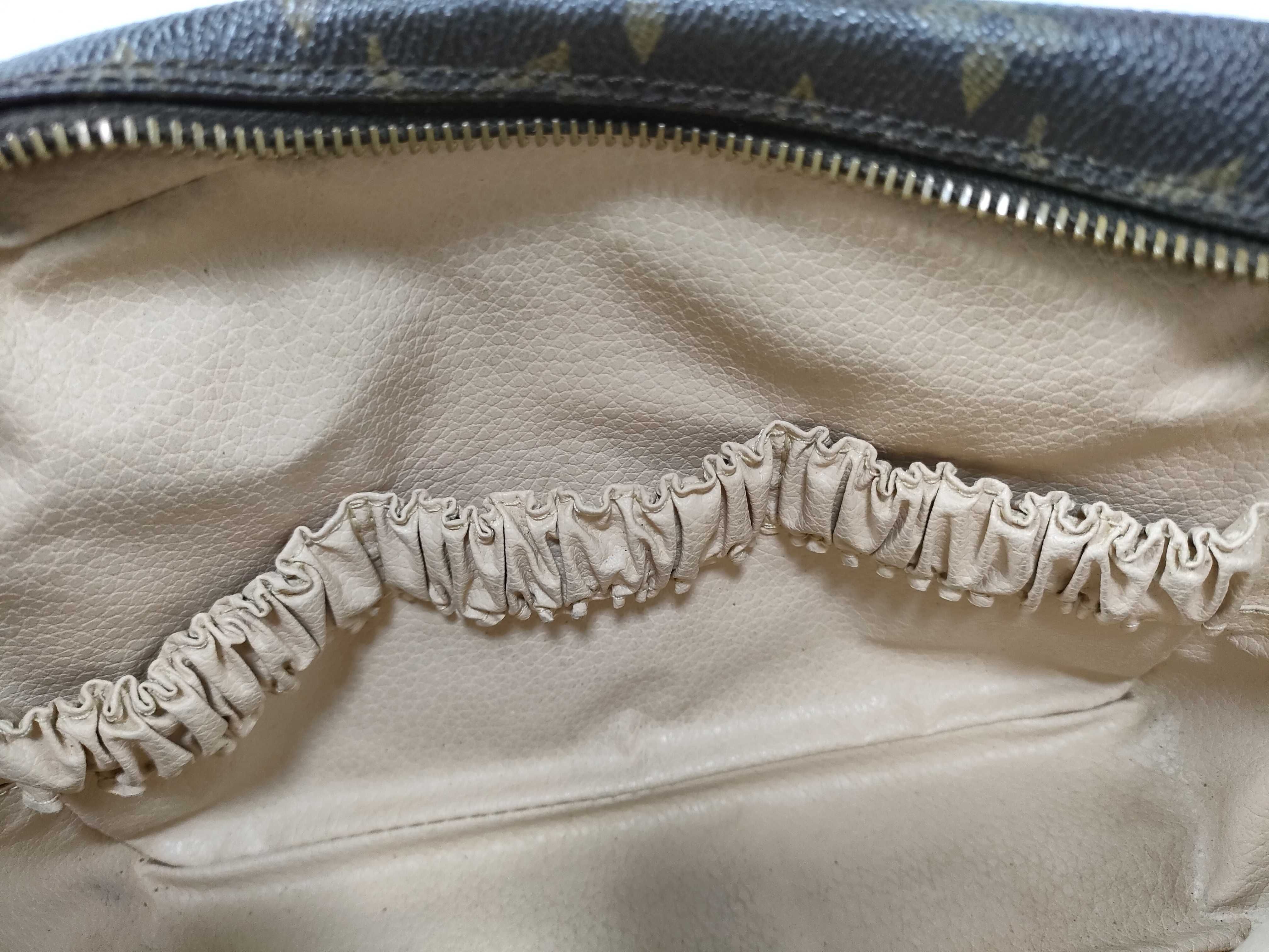 Monogram Louis Vuitton Trousses Toilette 23 Monogram M47524 862TH Second Bag — view 12