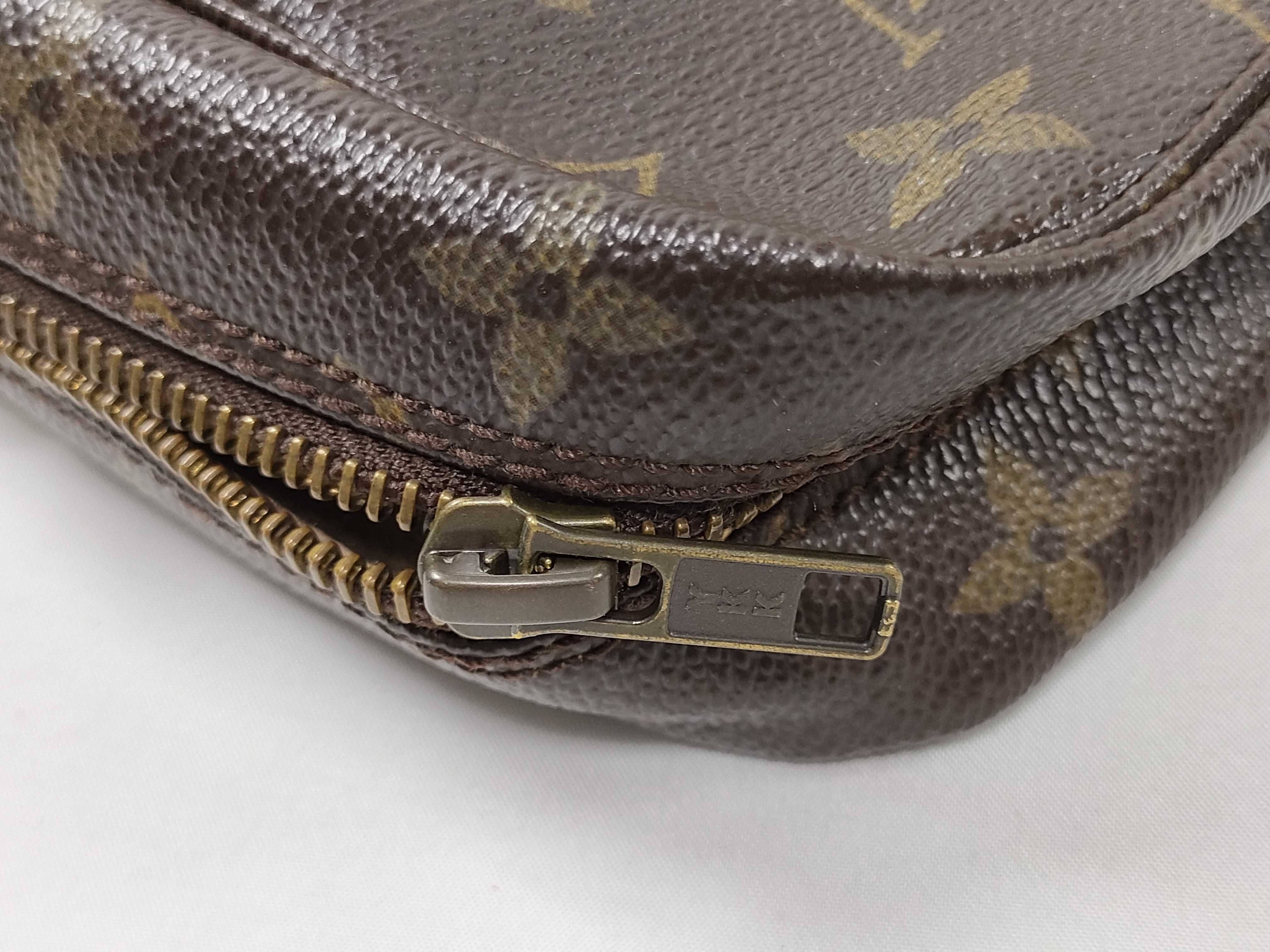 Monogram Louis Vuitton Trousses Toilette 23 Monogram M47524 862TH Second Bag — view 5