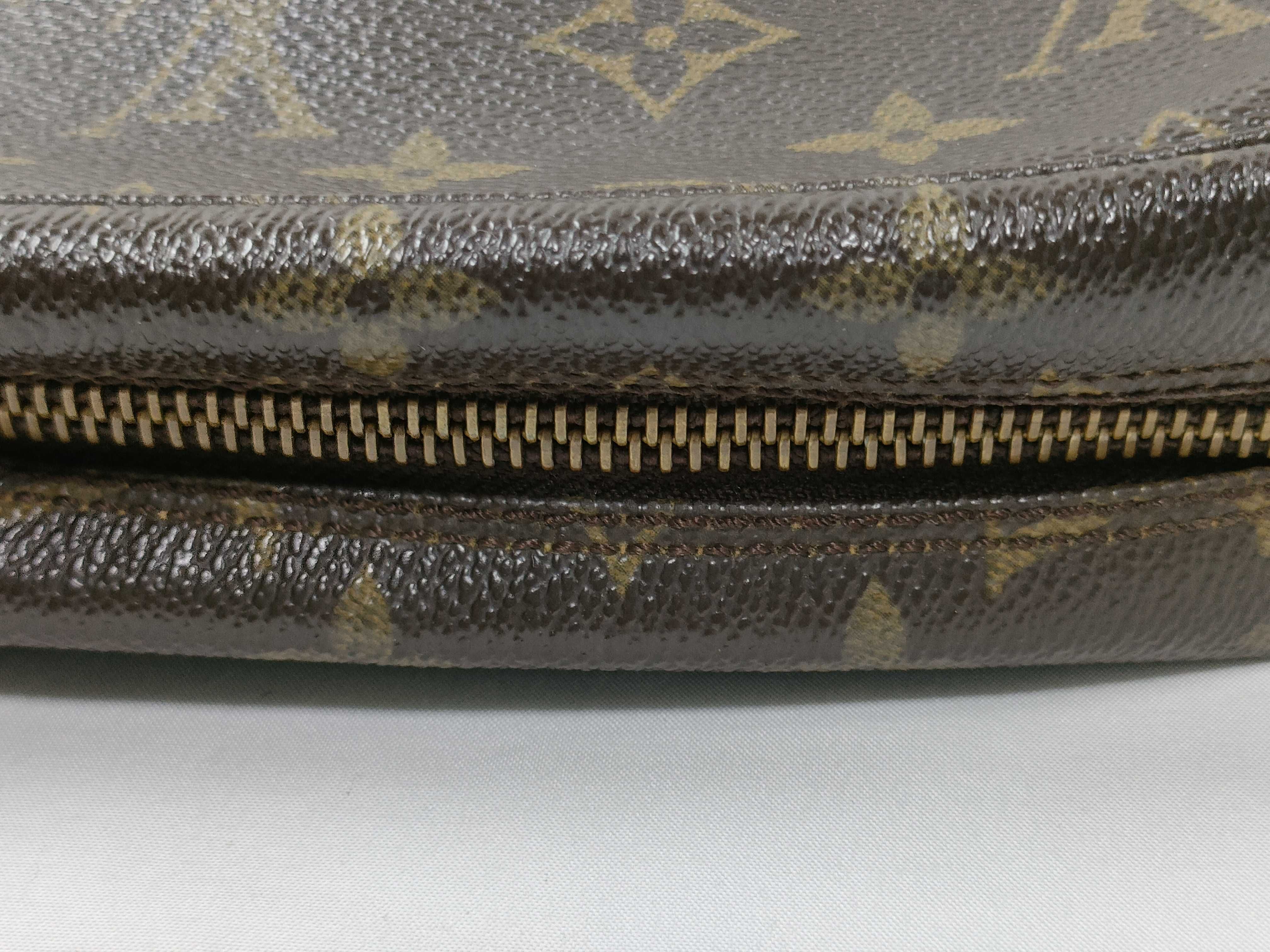 Monogram Louis Vuitton Trousses Toilette 23 Monogram M47524 862TH Second Bag — view 6