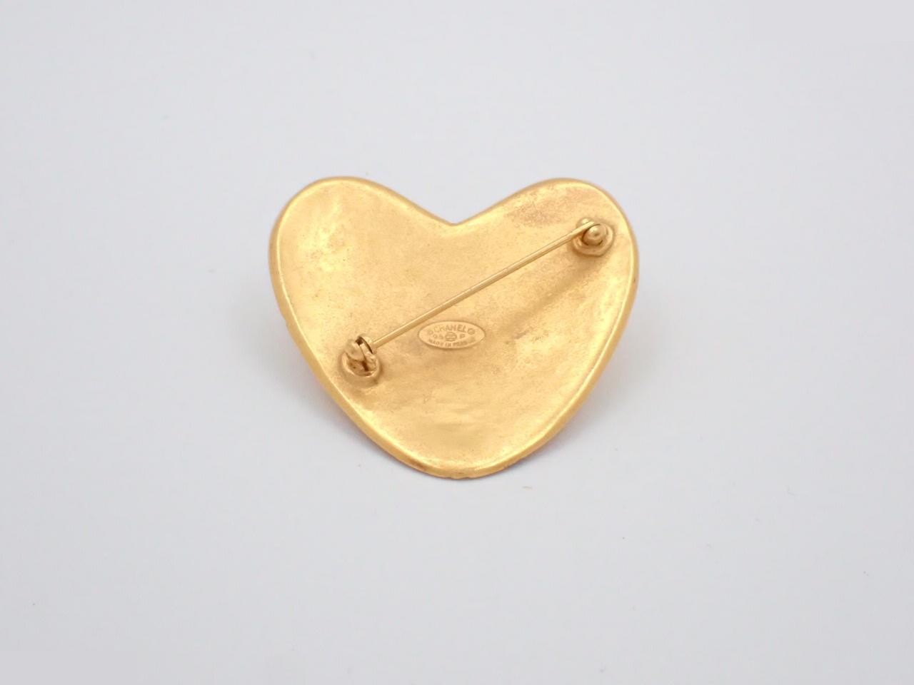 Coco Mark Heart Brooch 95P — view 2