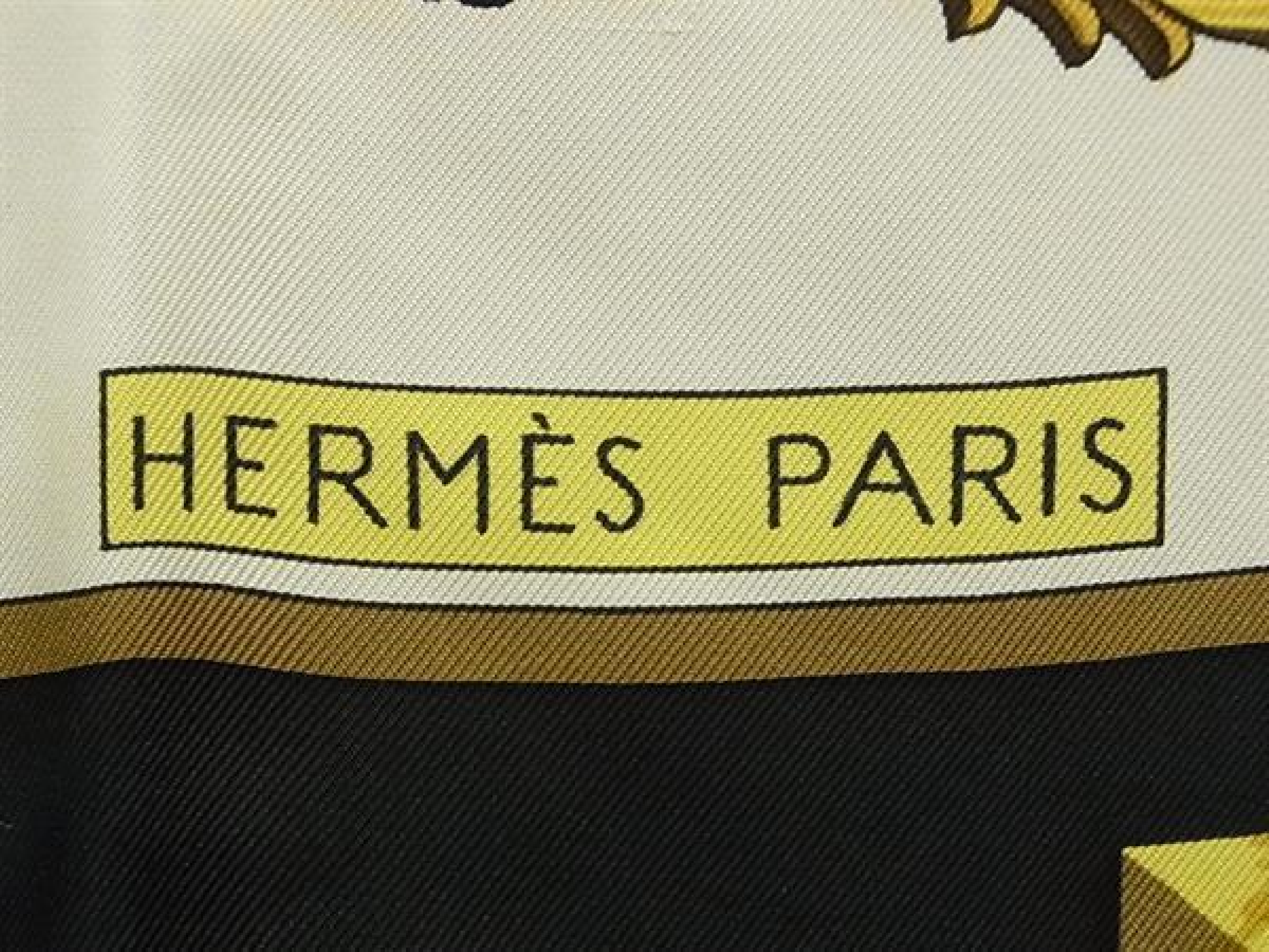 LES CLES [Key Pattern] Kale90 100% Silk Large Scarf Stole Shawl Women's Black x Ivory FQ9225 Other Accessories — view 4