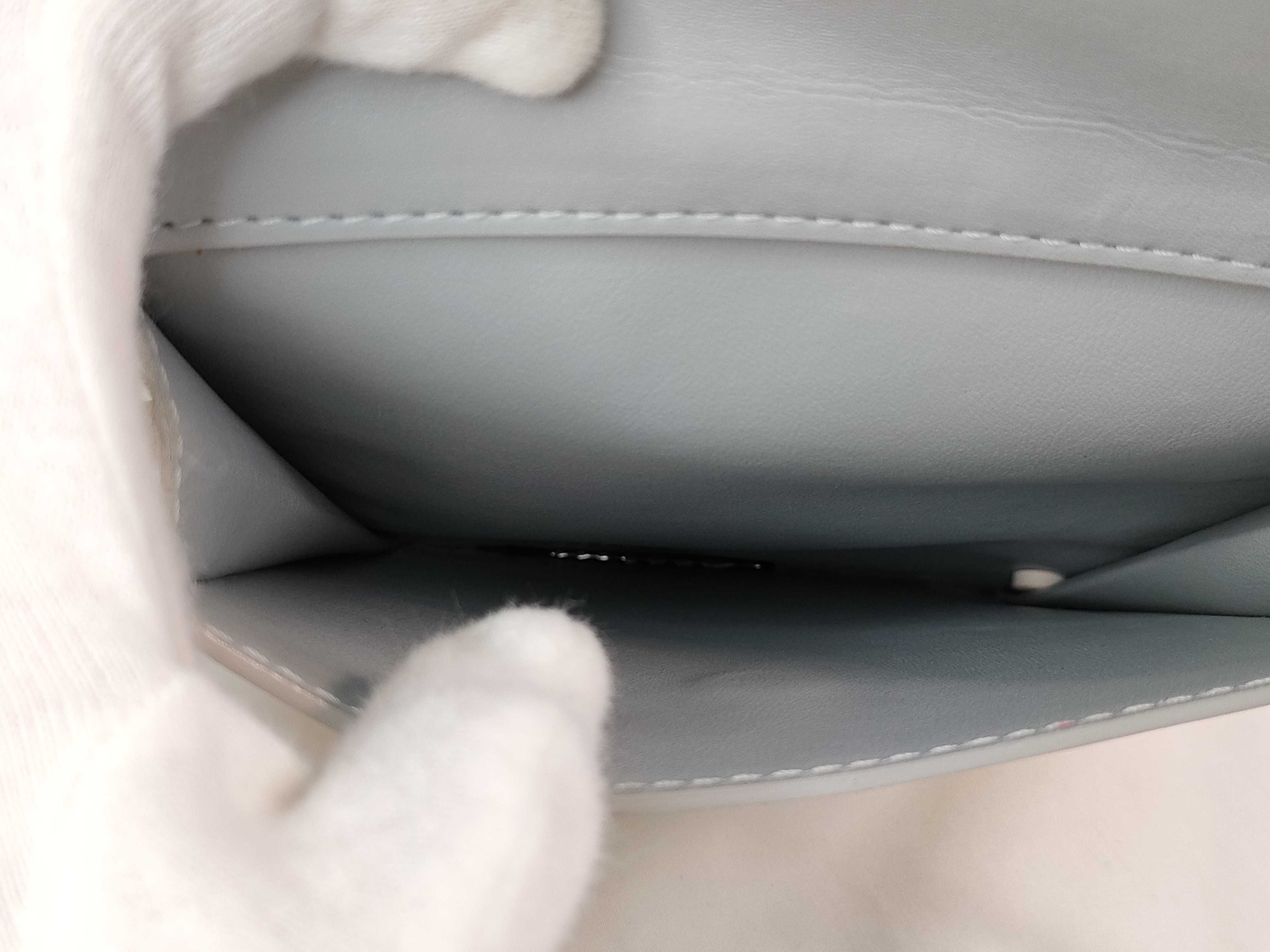 Vernis Mott Shoulder Bag — view 13