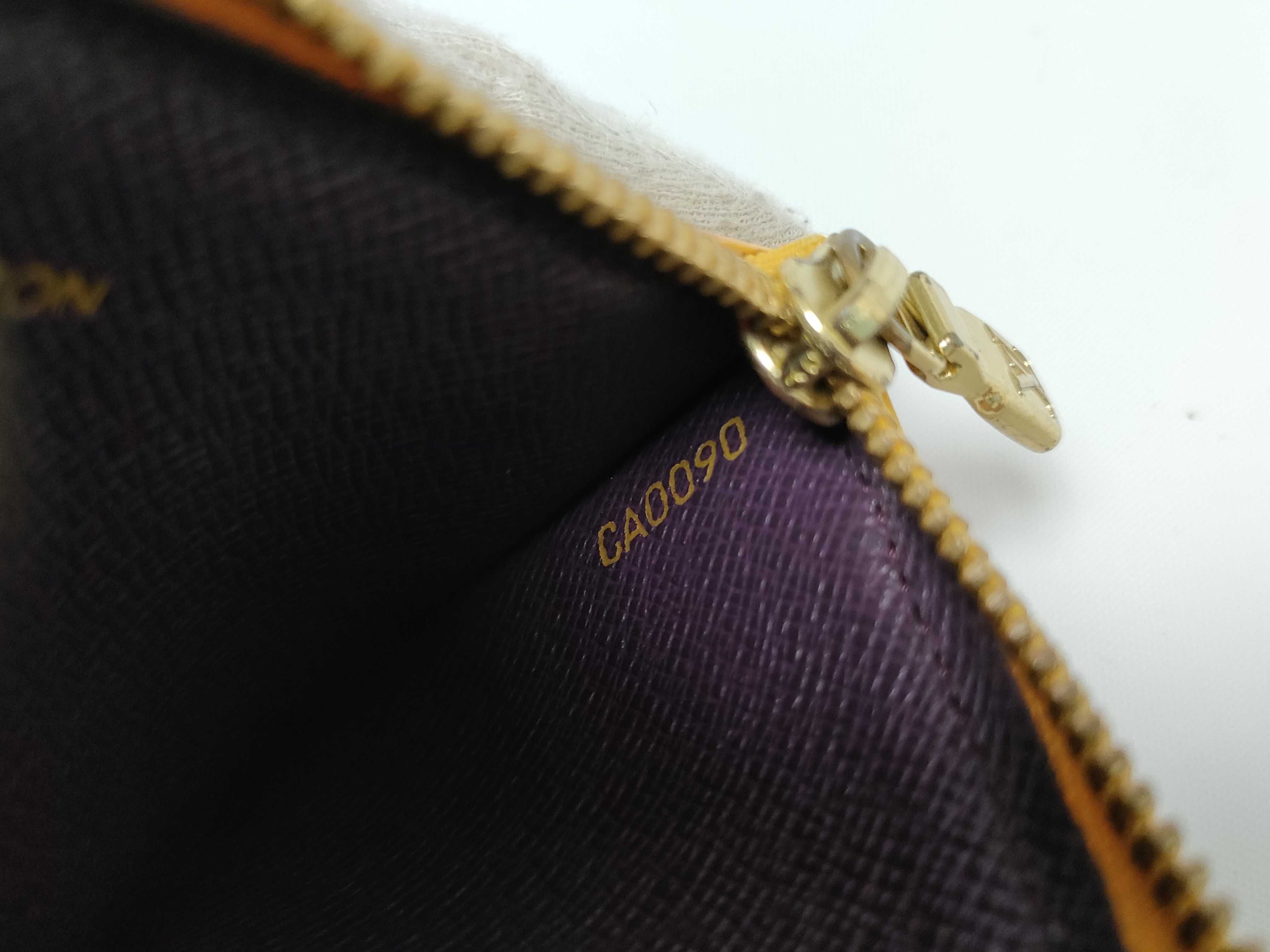 Epi Pochette Clé M63809 Key Case — view 12
