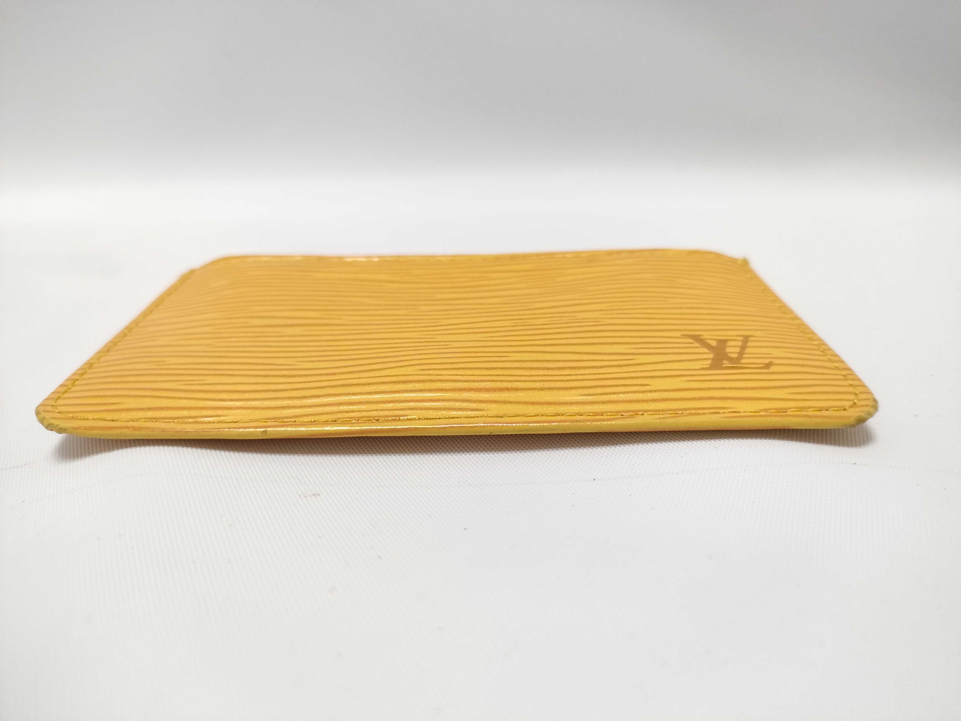 Epi Pochette Clé M63809 Key Case — view 4
