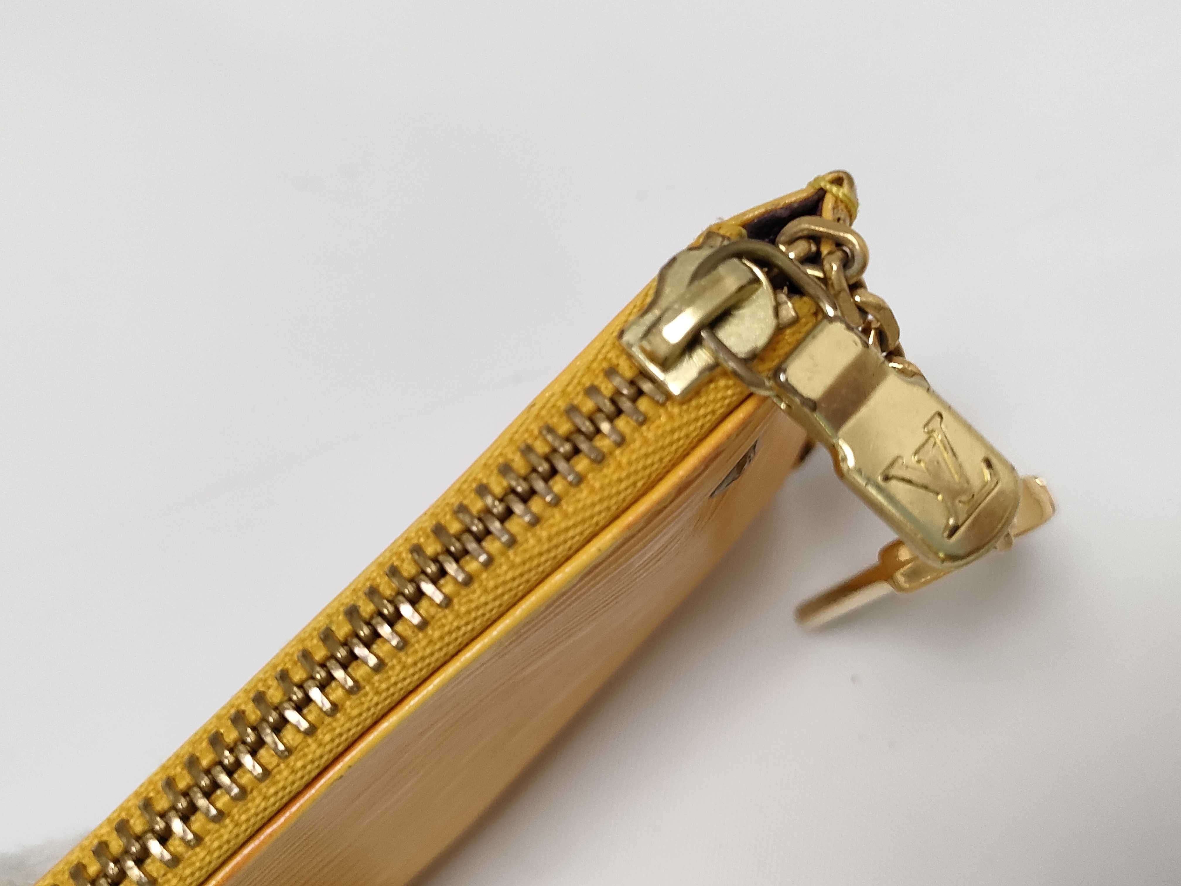 Epi Pochette Clé M63809 Key Case — view 7