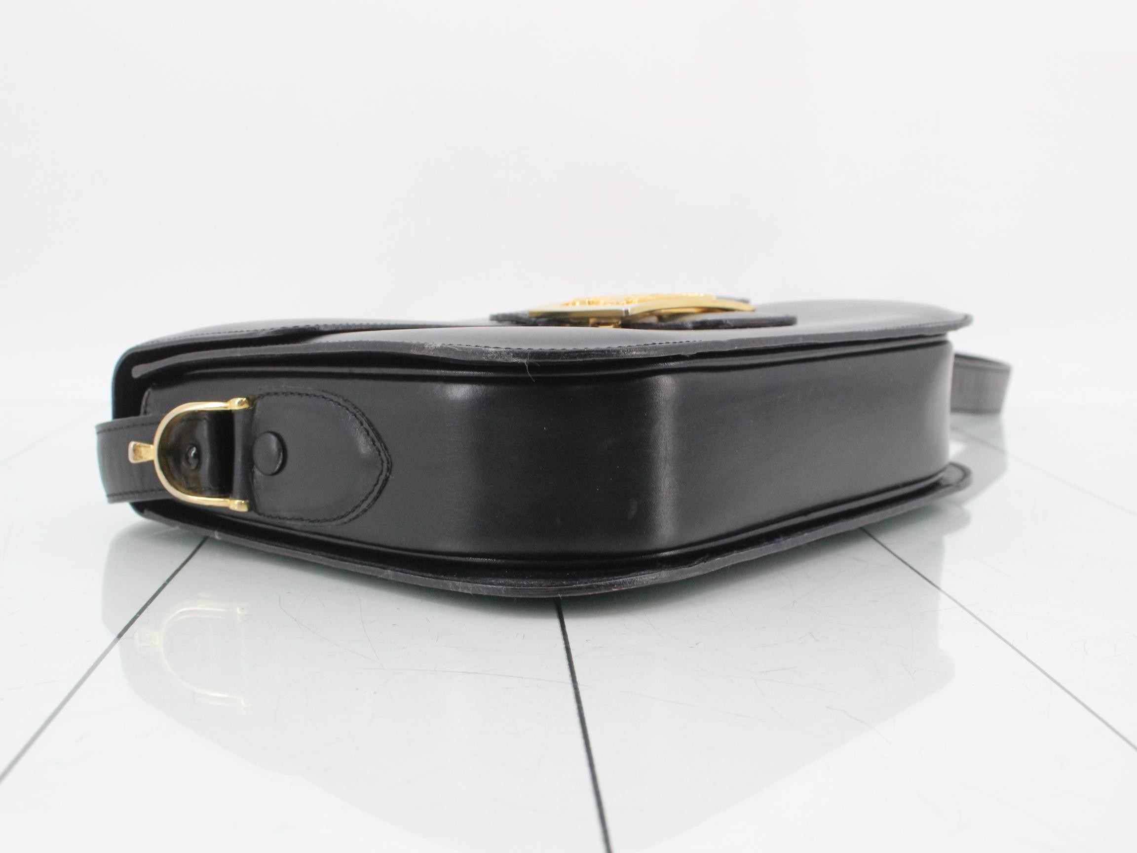 Shoulder bag, carriage hardware, black leather — view 5