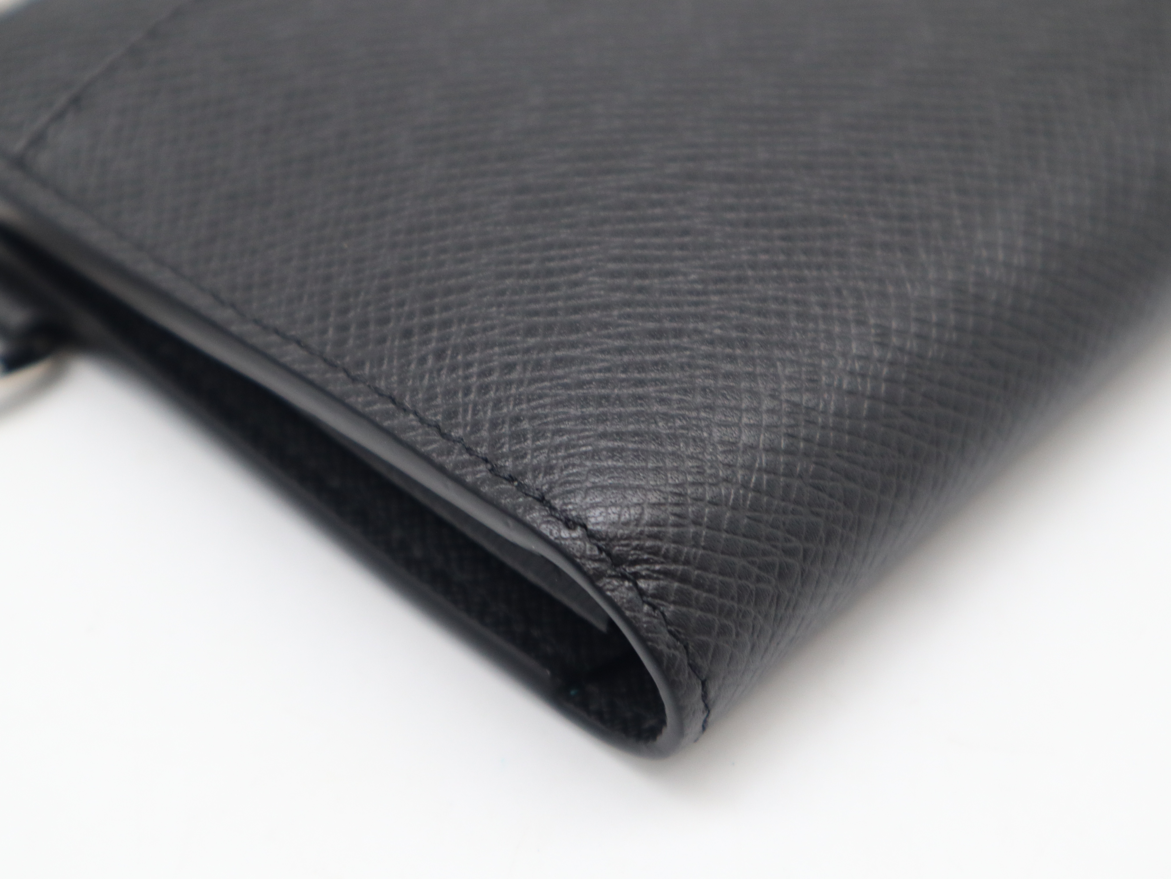 M69409 Taiga Zippy Dragonne Ardoise Wallet — view 8