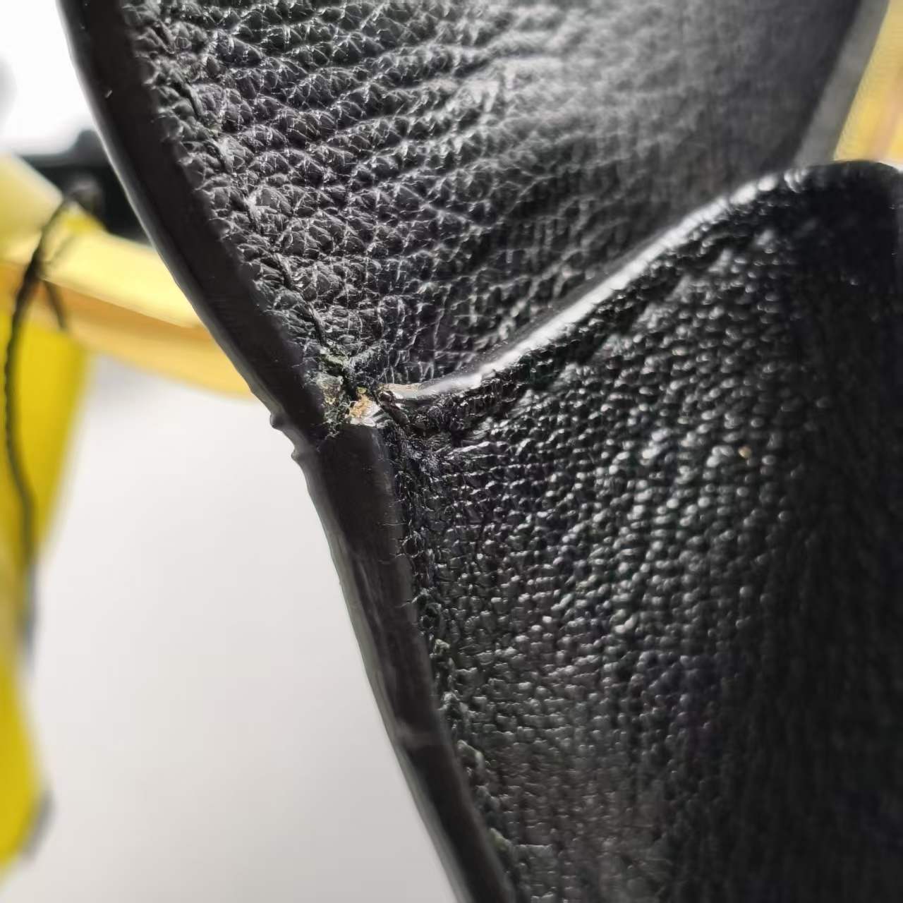 【*Shipped from: China*】Miu Miu Leather Shoulder Bag — view 13