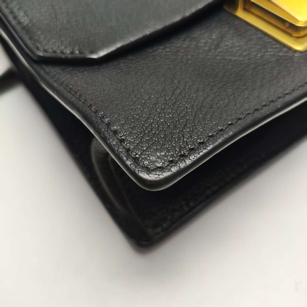 【*Shipped from: China*】Miu Miu Leather Shoulder Bag — view 7