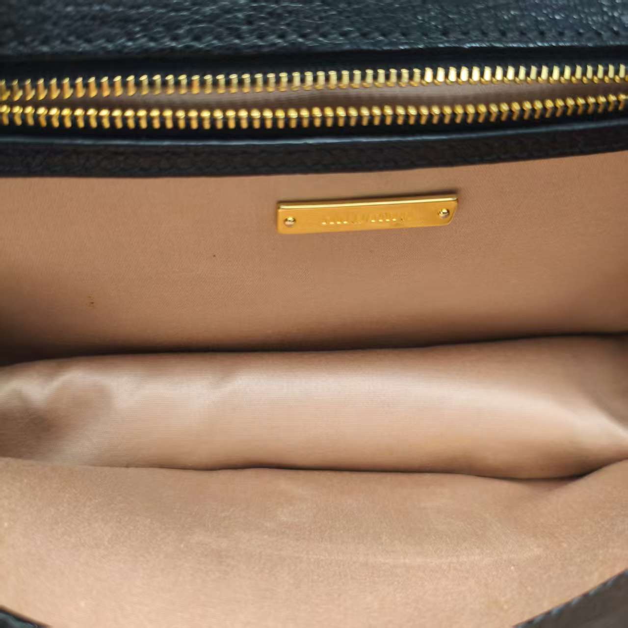 【*Shipped from: China*】Miu Miu Leather Shoulder Bag — view 8