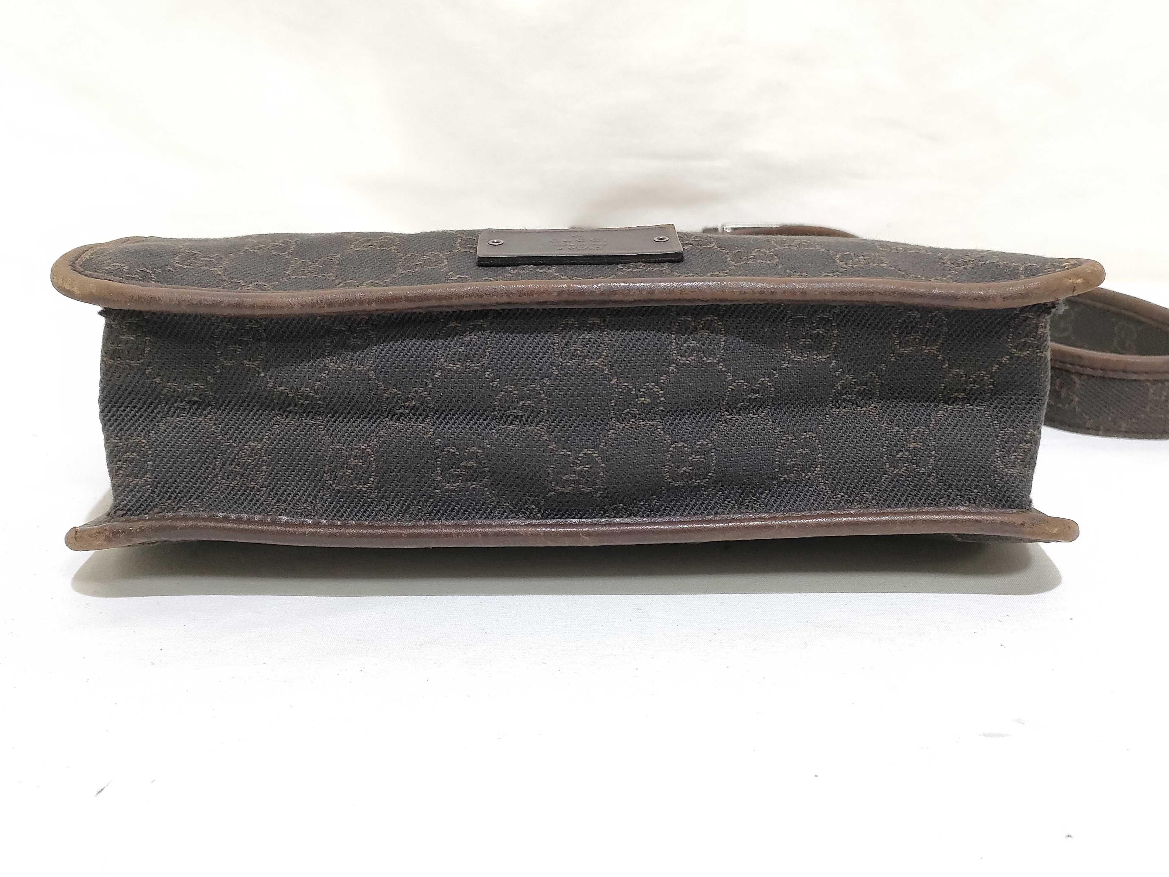GG Canvas Shoulder Bag, Dark Brown — view 7