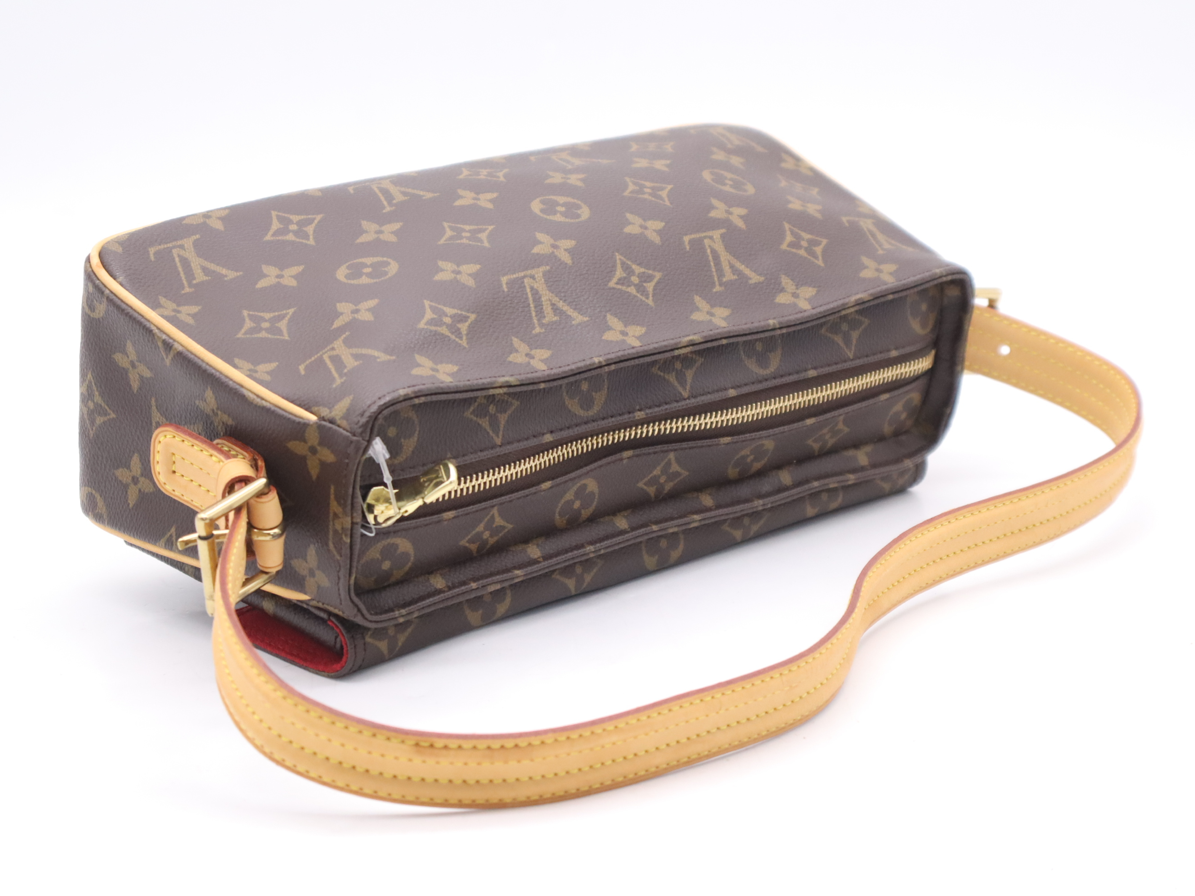 M51164 Monogram Viva Cite MM Shoulder Bag — view 6