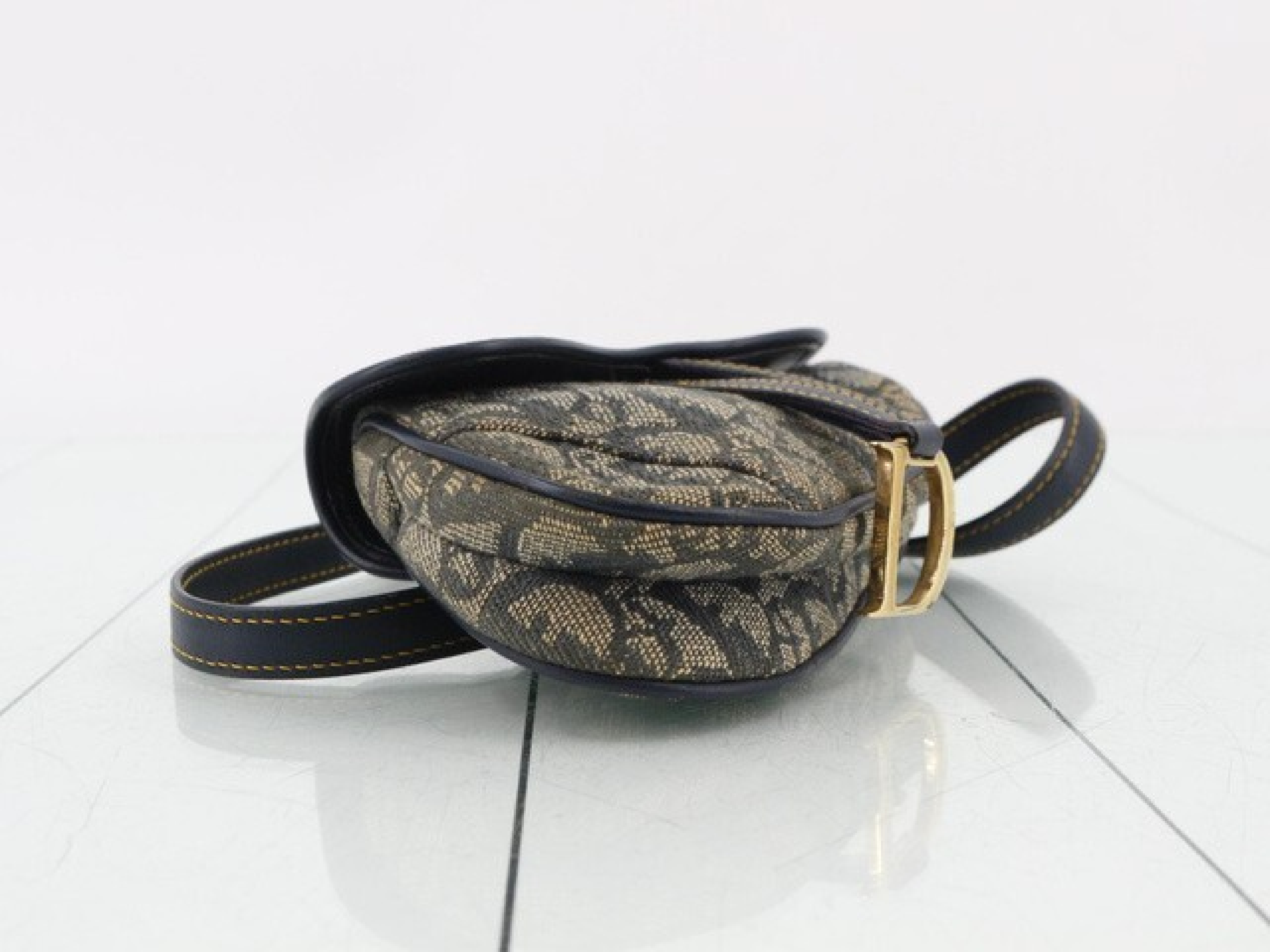 Trotter Waist Bag — view 5