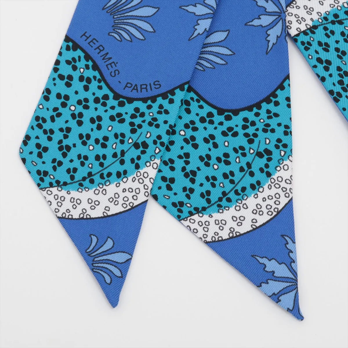 Twilly Les Leopards Bandana Scarf, Silk, Blue, Slight wear and tear. — view 2