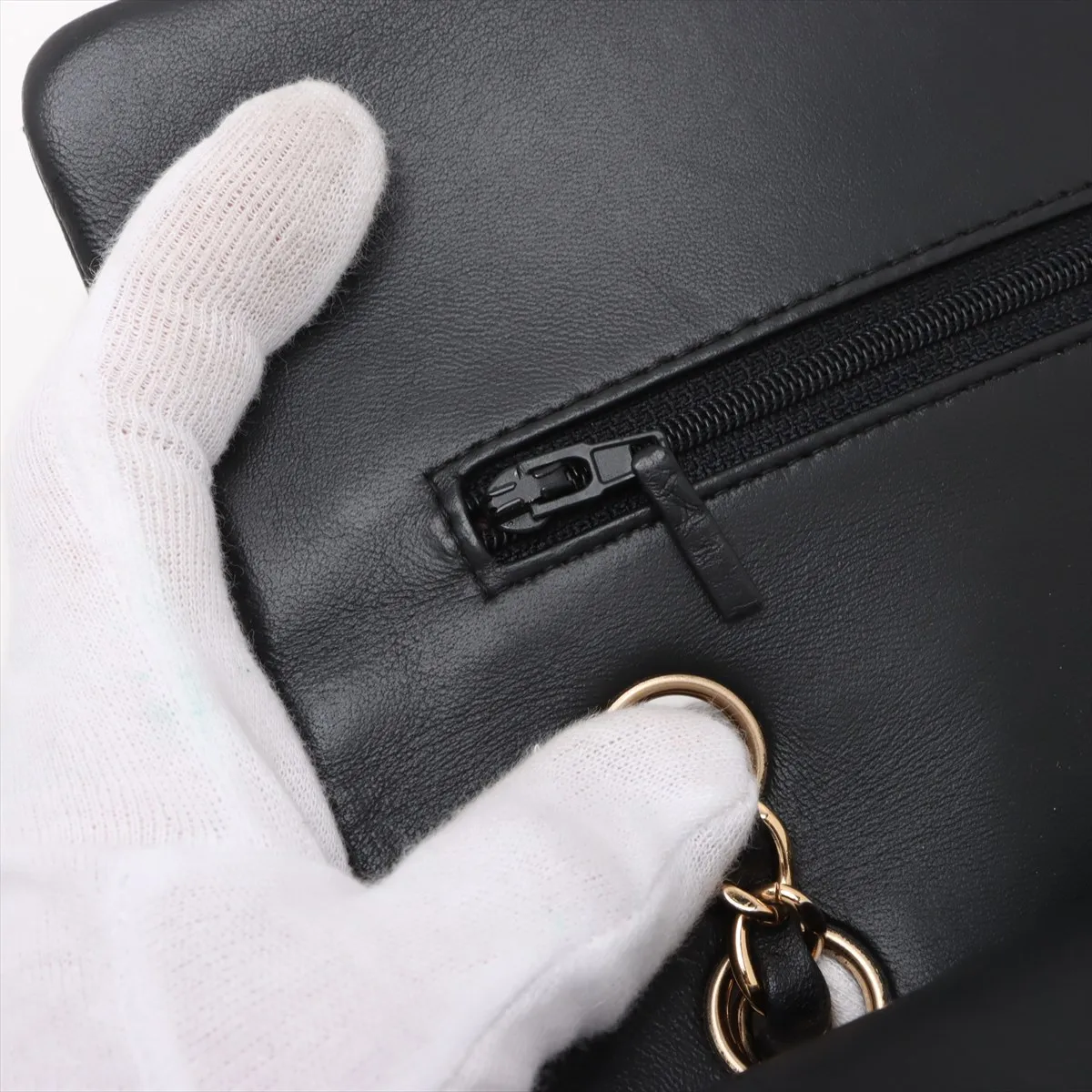 [Individually wrapped] Chanel Matelasse 25 Lambskin Double Flap Double Chain Bag Black Gold Hardware 27696369 No. 27 — view 14
