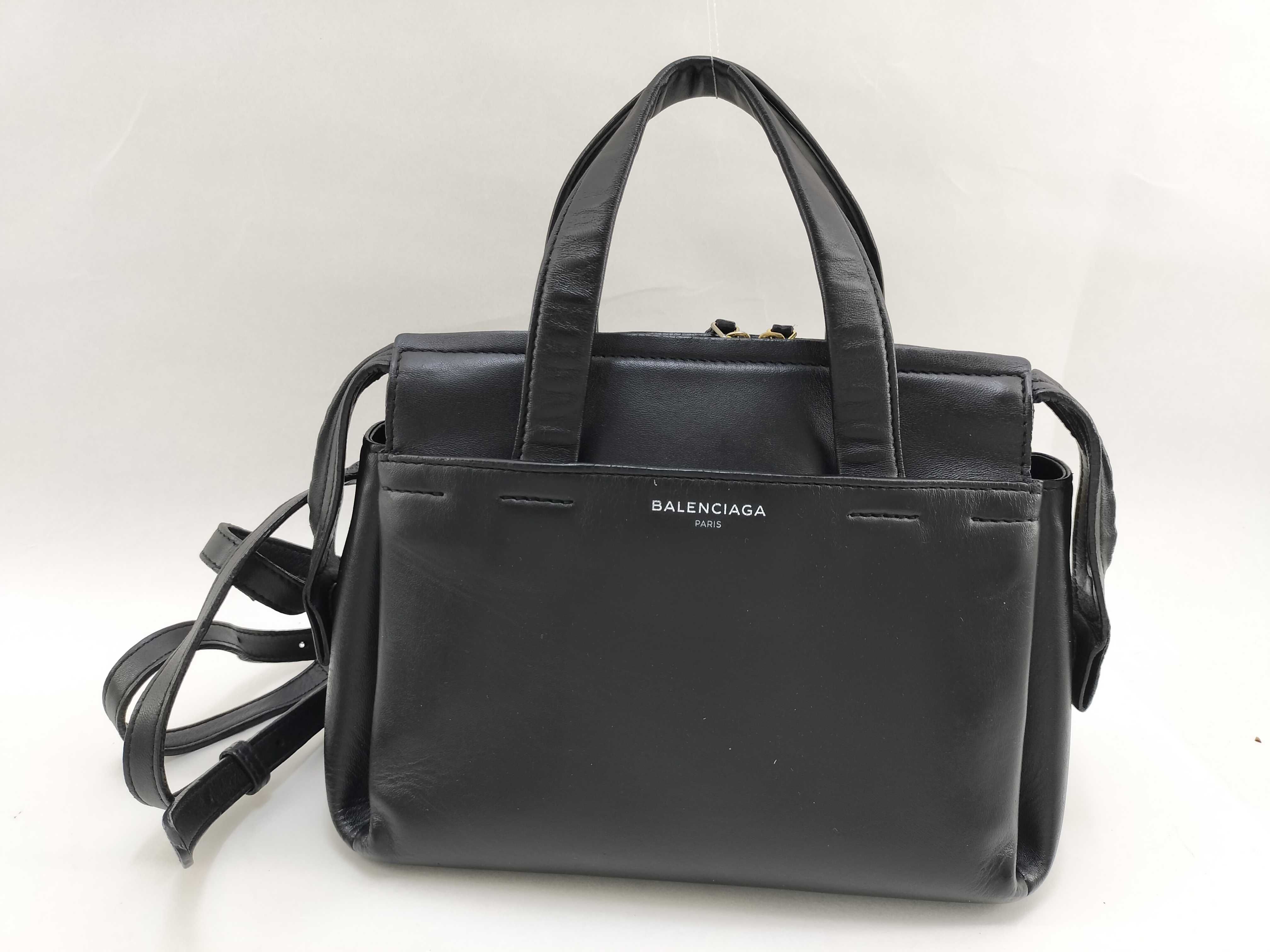 Medium Portfolio Leather Shoulder Bag Black Serial Handbag