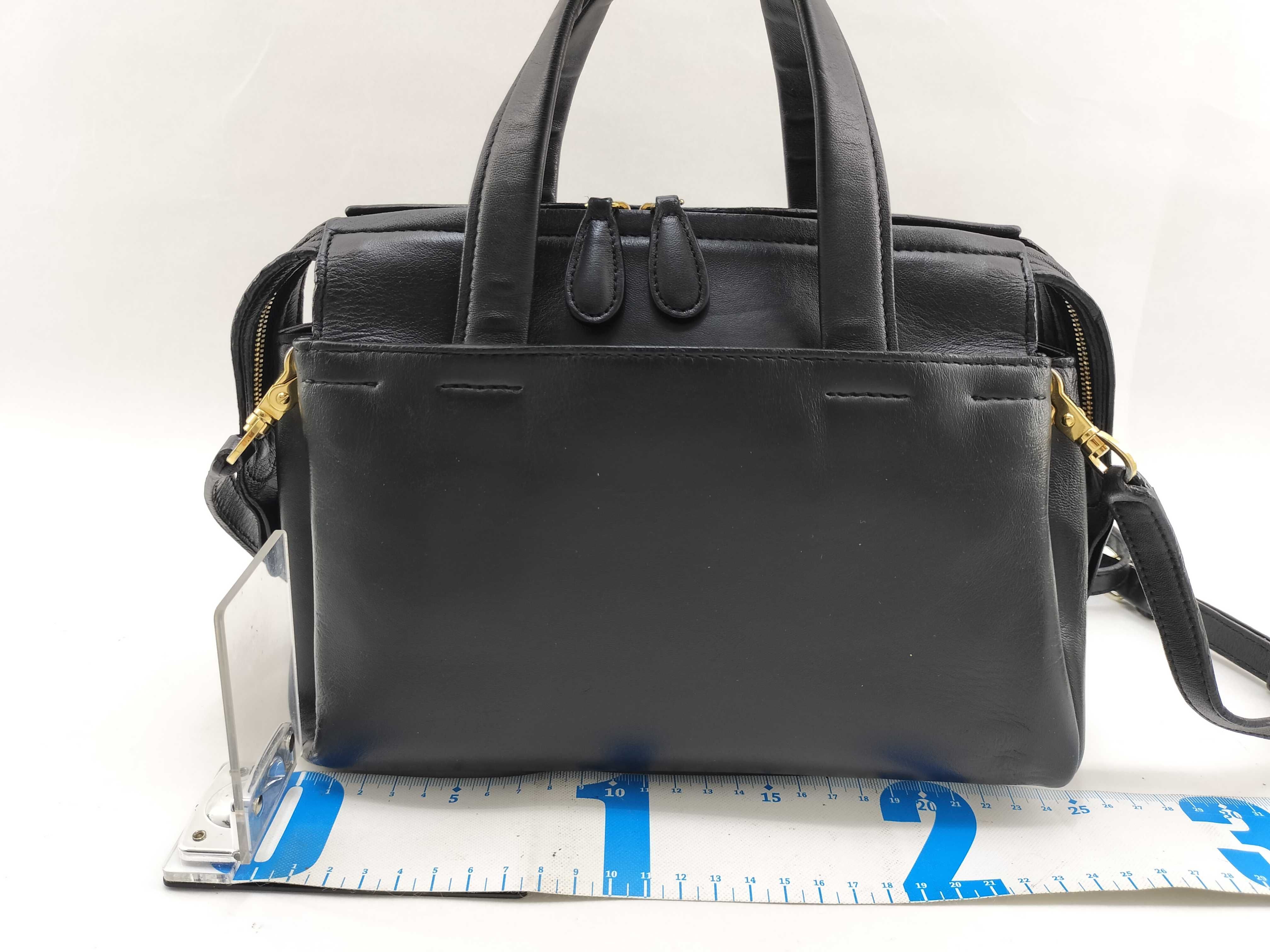 Medium Portfolio Leather Shoulder Bag Black Serial Handbag — view 2