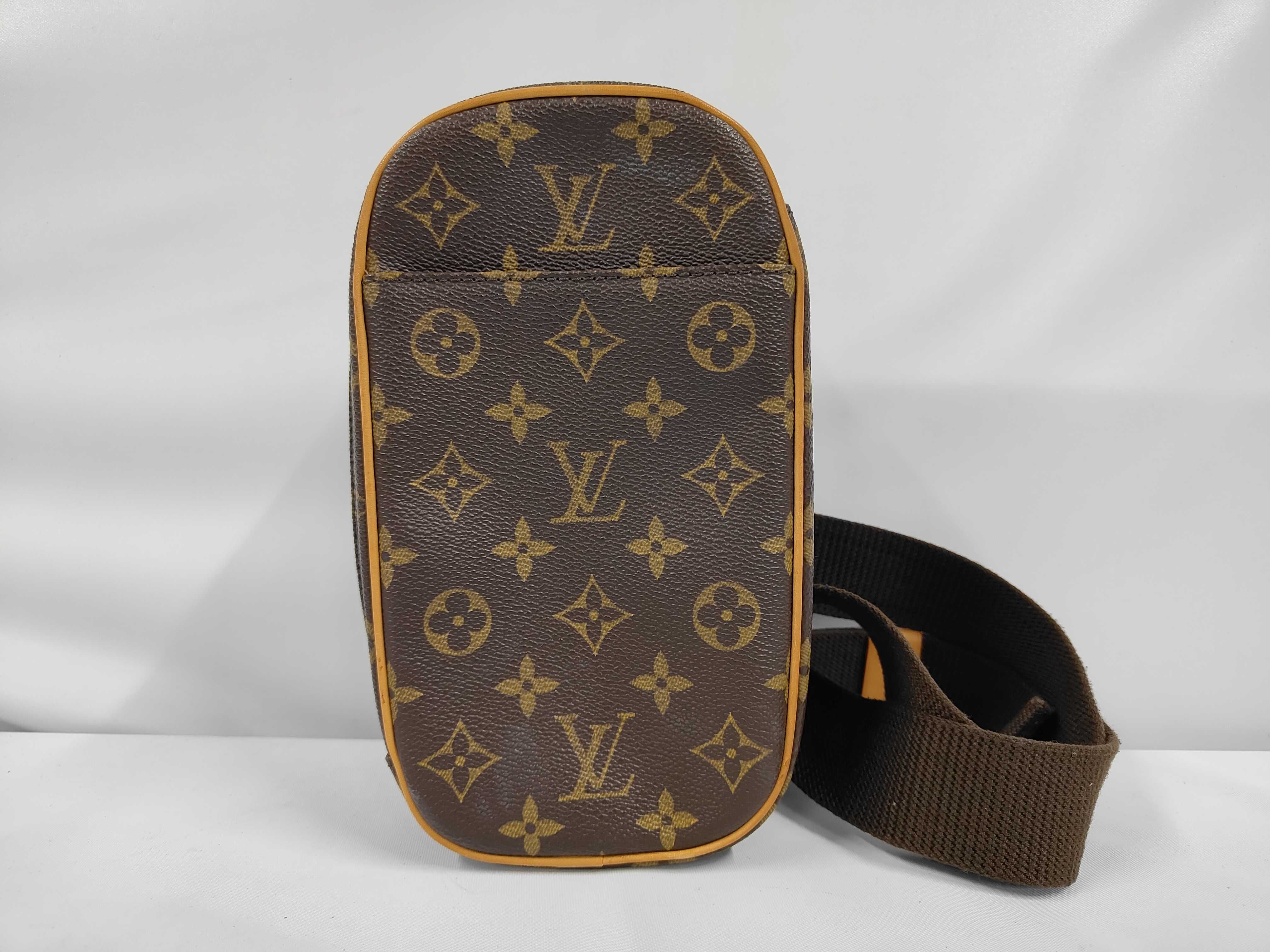 LV Pochette Gange Shoulder Bag