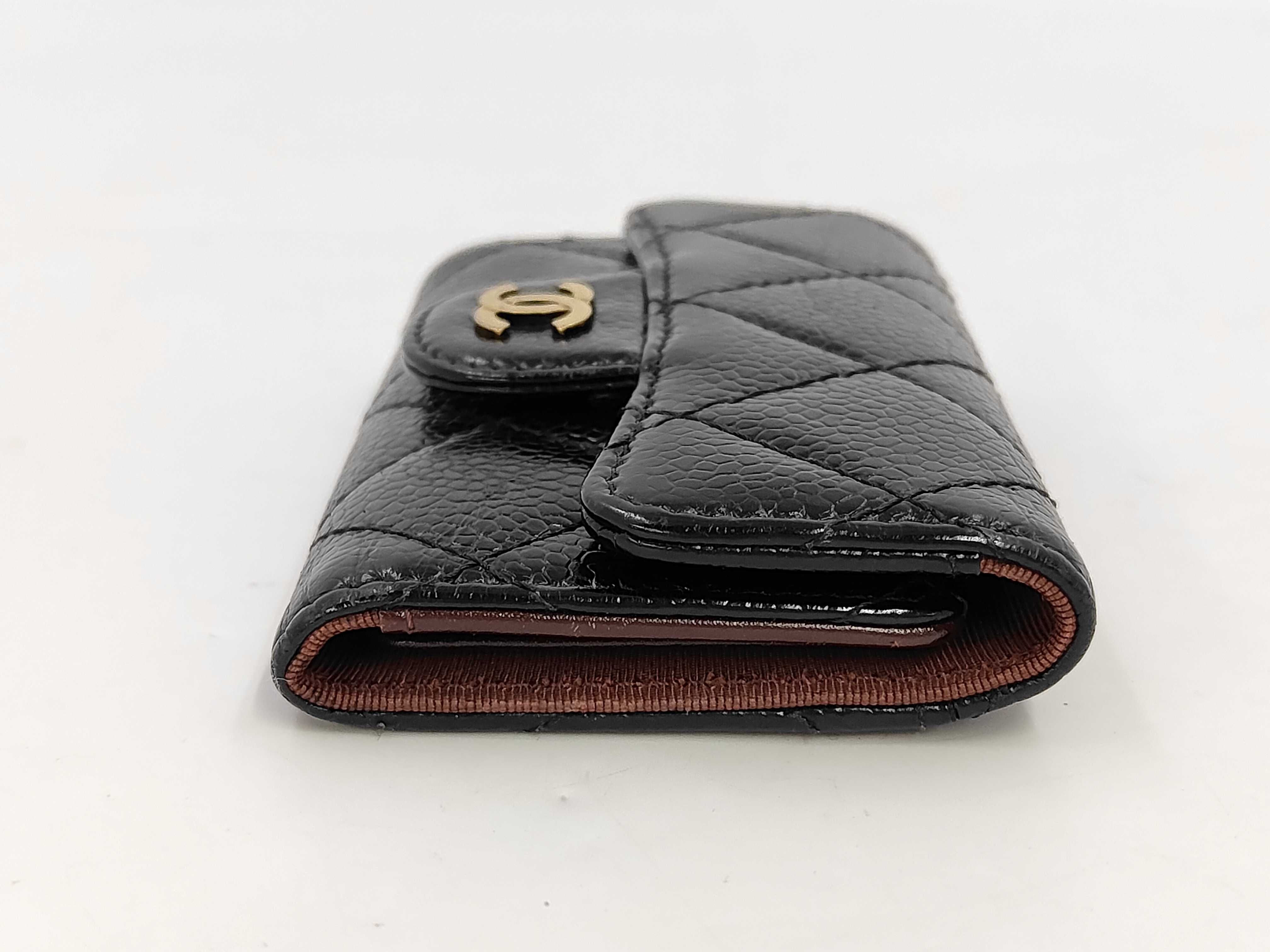 Matelassé 6-Key Case, Caviar Leather, Gold Hardware, Black, 21064857 (Key Case/Key Holder) — view 7