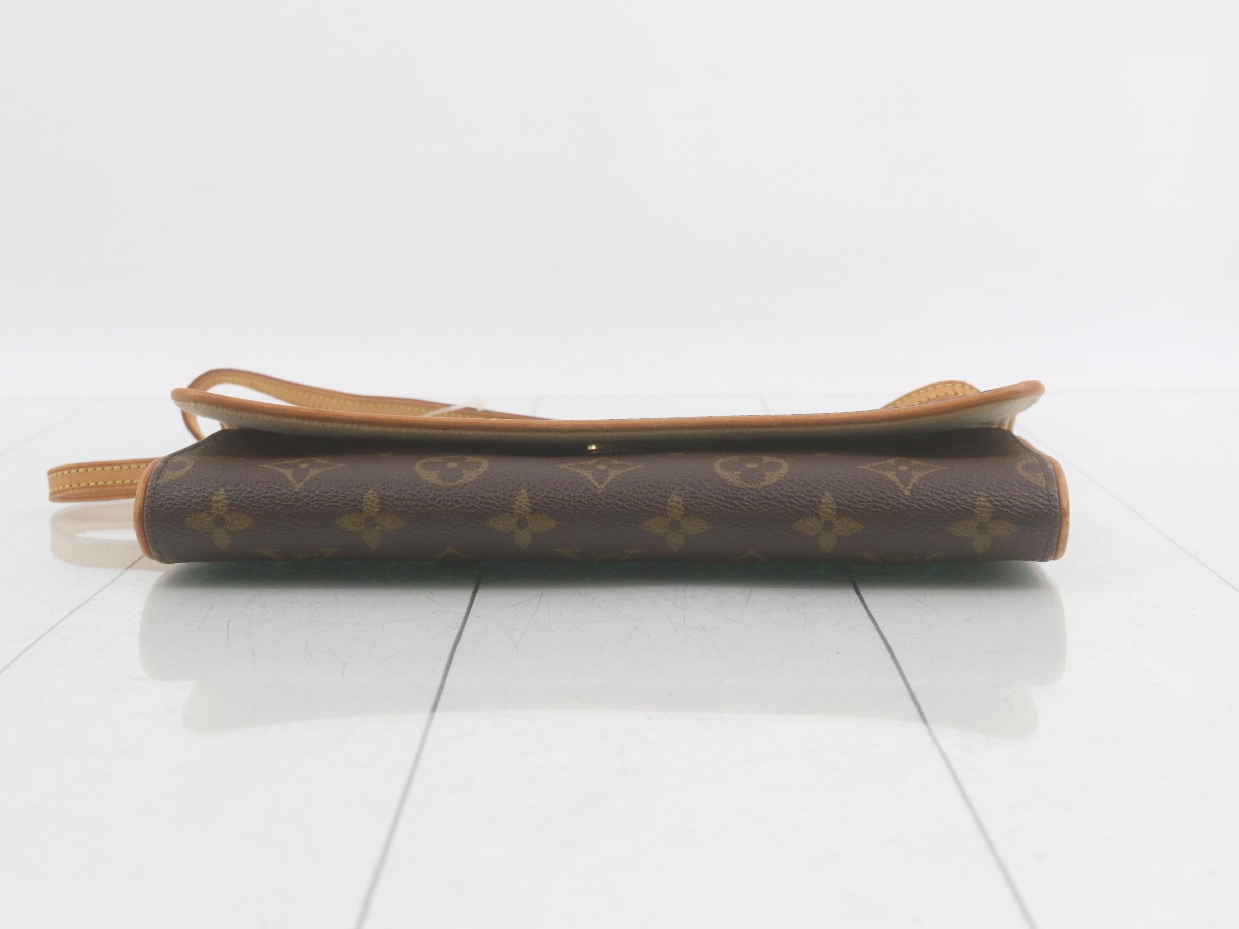 Monogram Pochette Twin — view 3