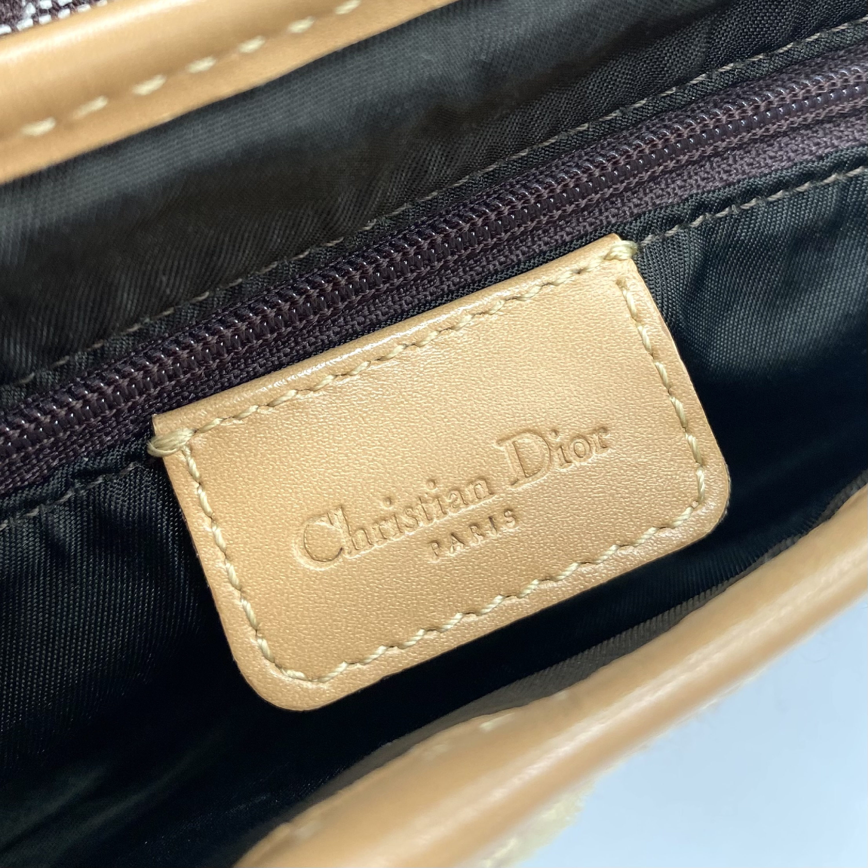 Trotter Saddle Canvas One Shoulder Bag — view 8