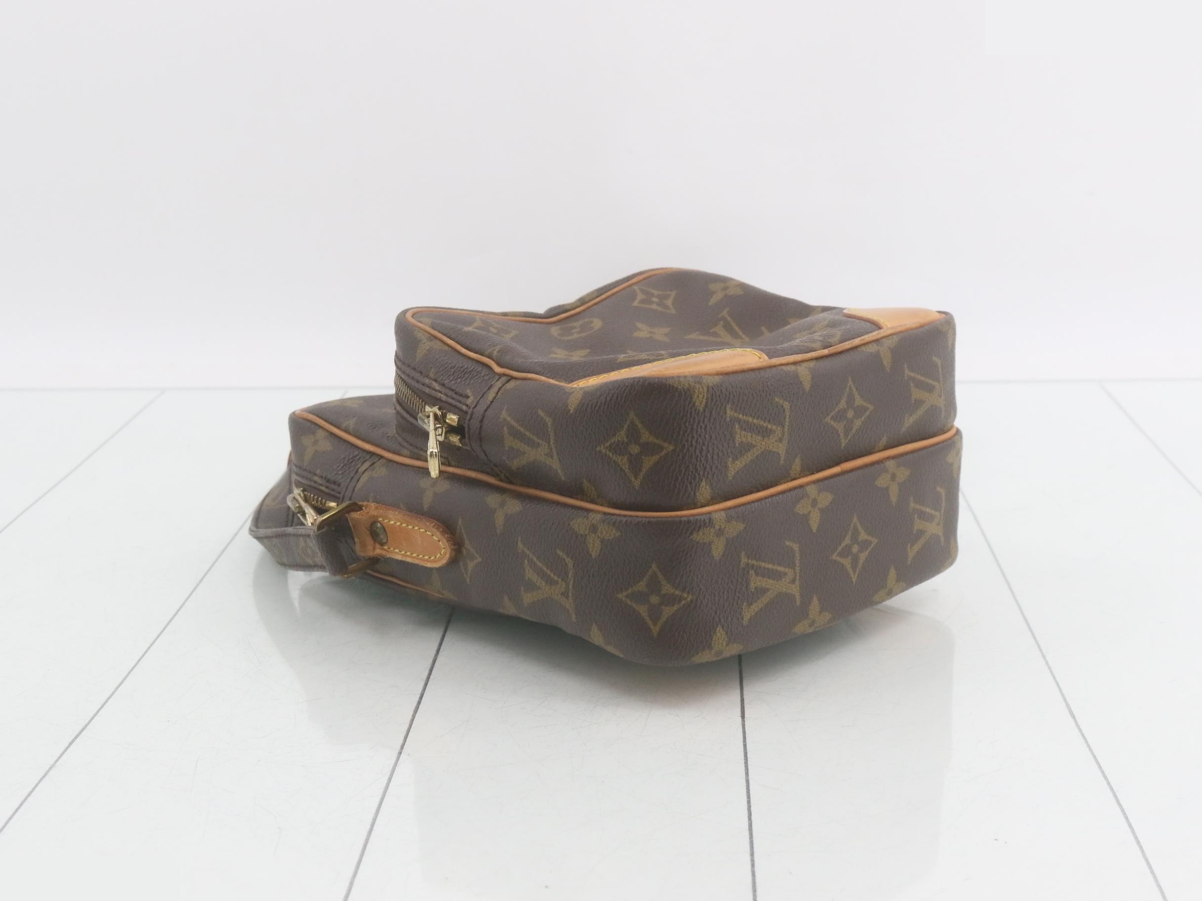Monogram Amazon — view 5