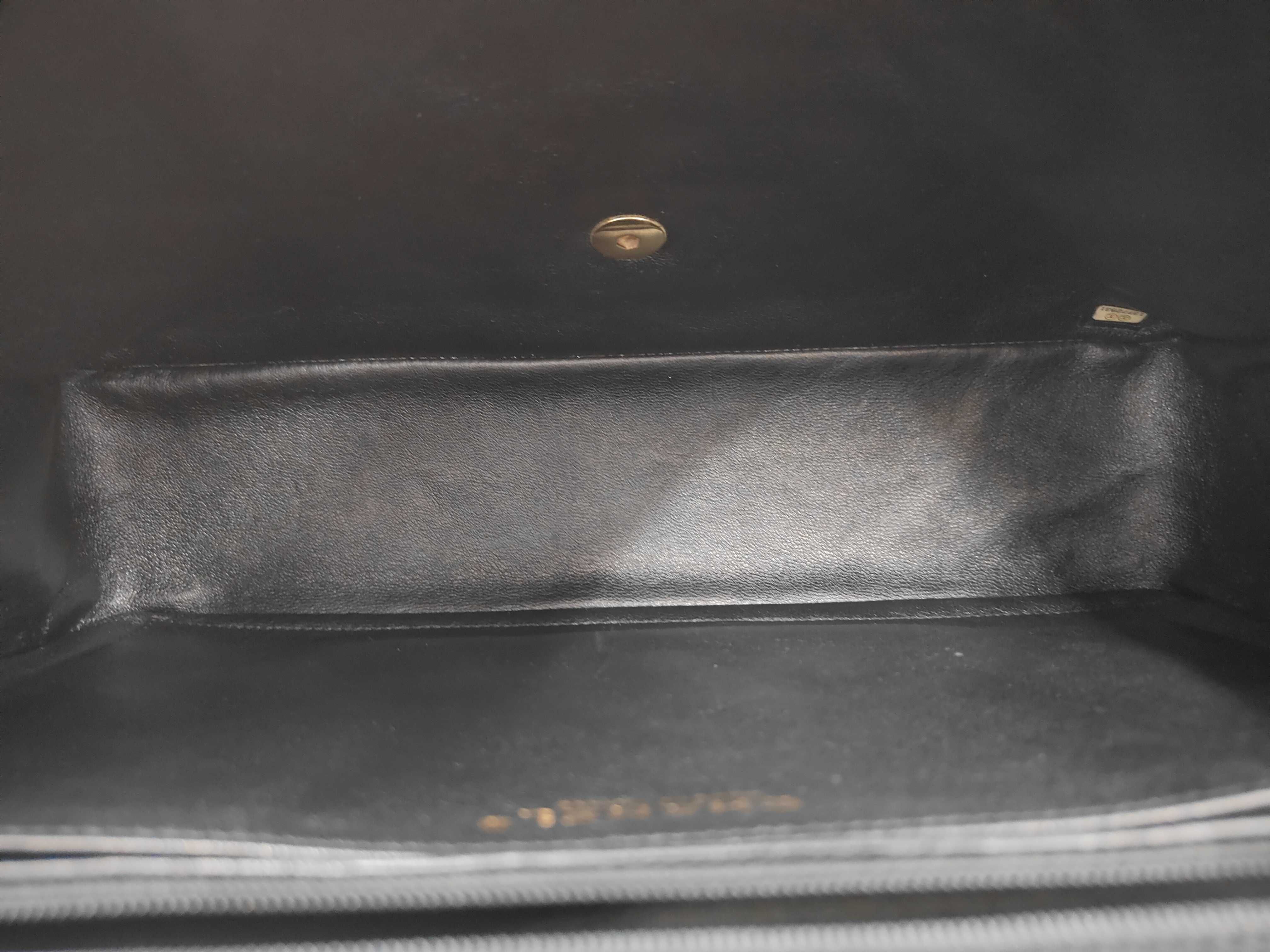 Single Flap CF Maxi Chain Bag — view 8