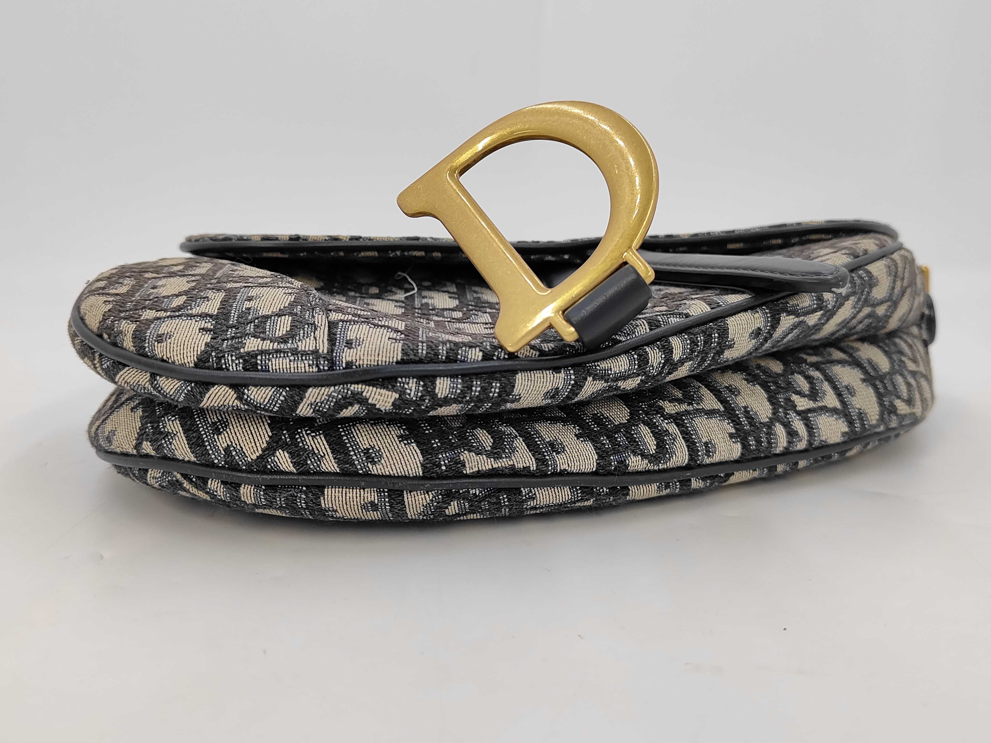 Dior Oblique Saddle Handbag with Strap — view 4