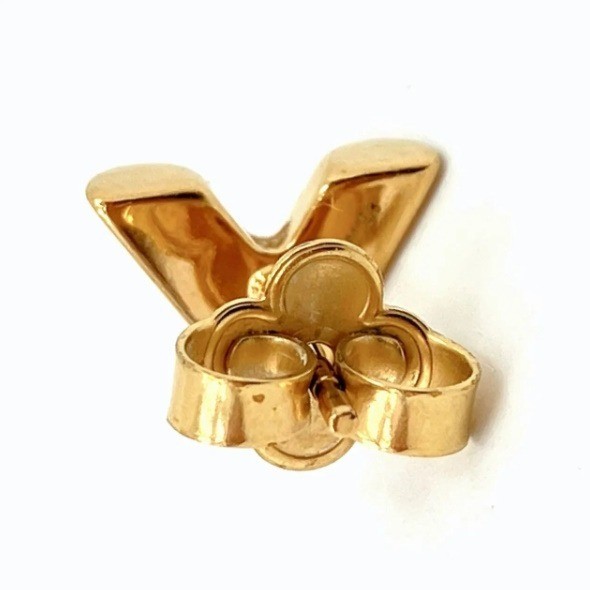 One earring only — view 2