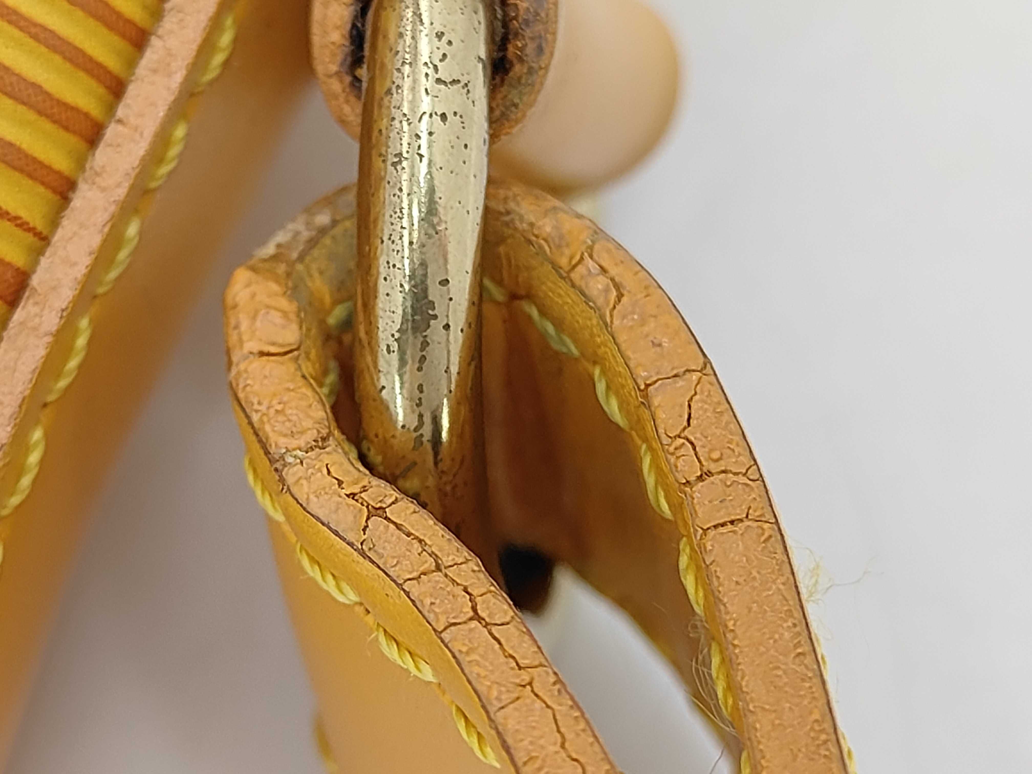 Noé Epi Shoulder Bag — view 6