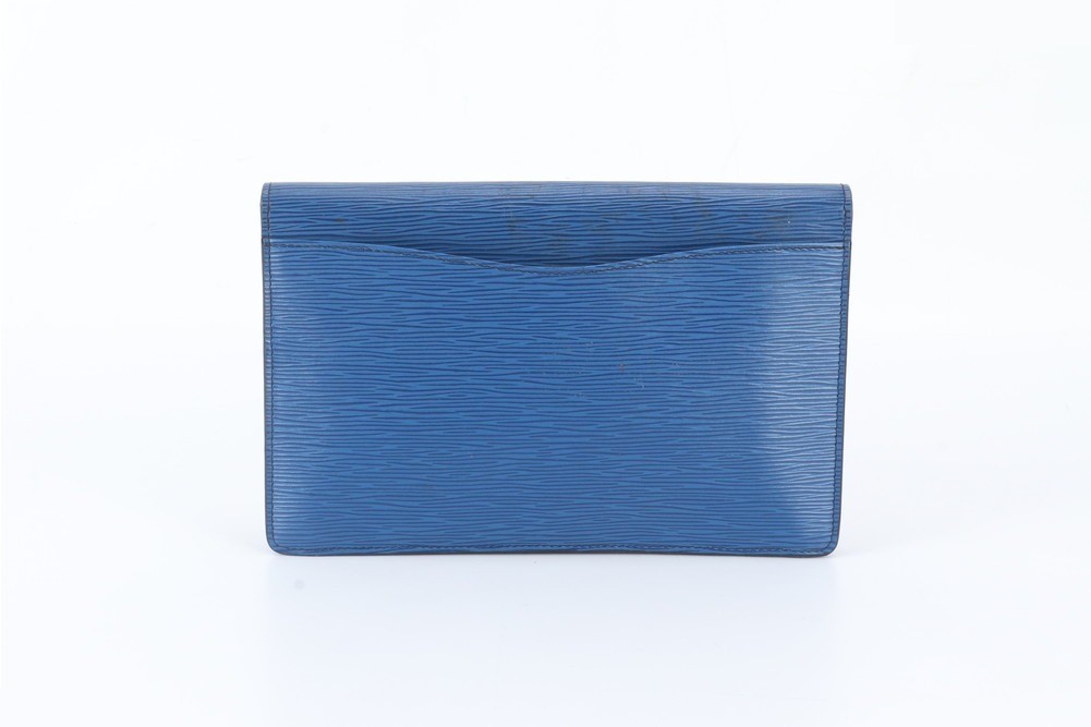 Montaigne 27 Toledo Blue M52655 Leather — view 2