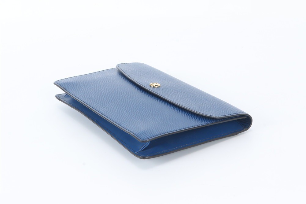 Montaigne 27 Toledo Blue M52655 Leather — view 3