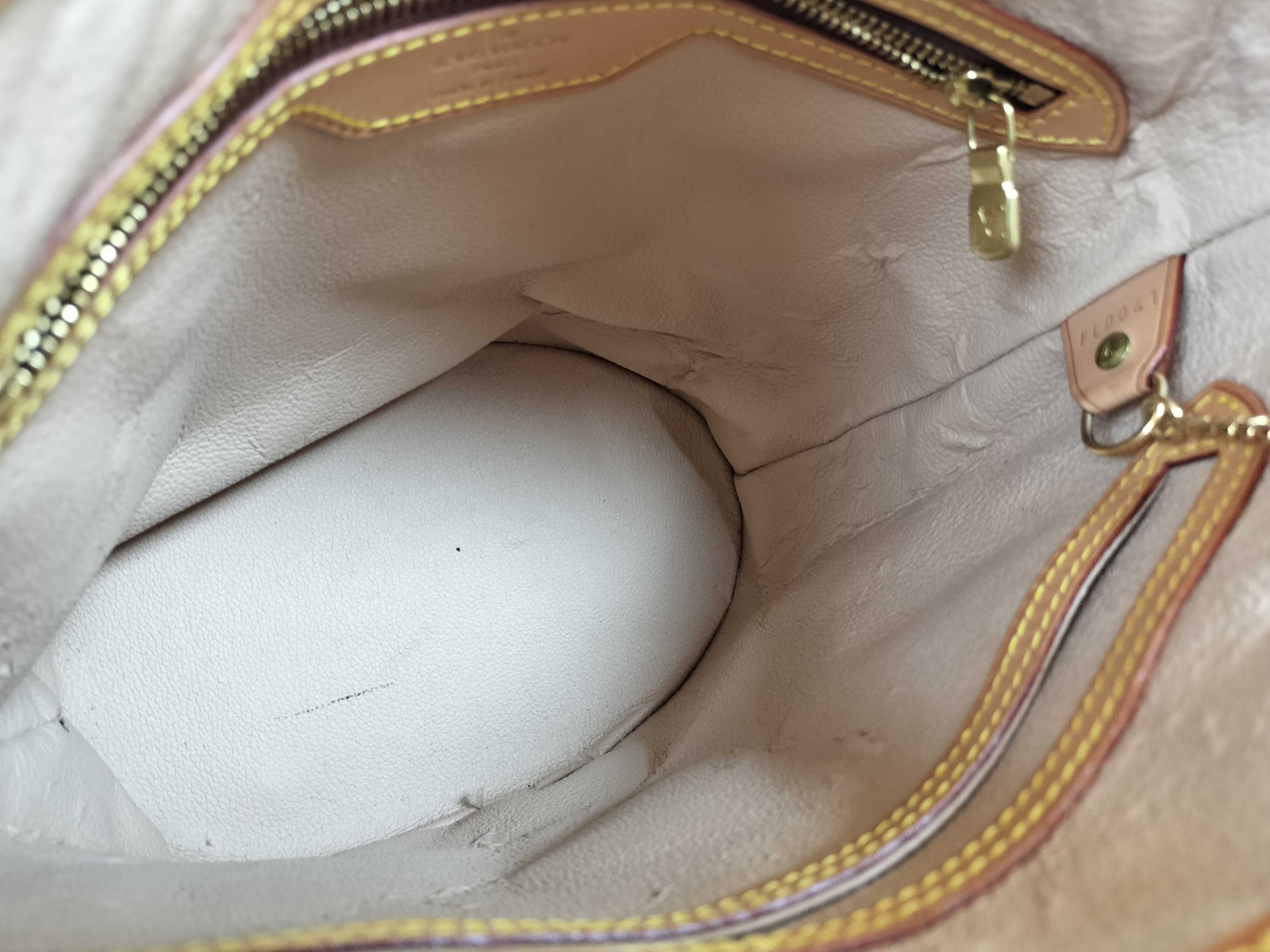 Monogram Louis Vuitton Bucket PM with Pouch FL0041 Handbag — view 8