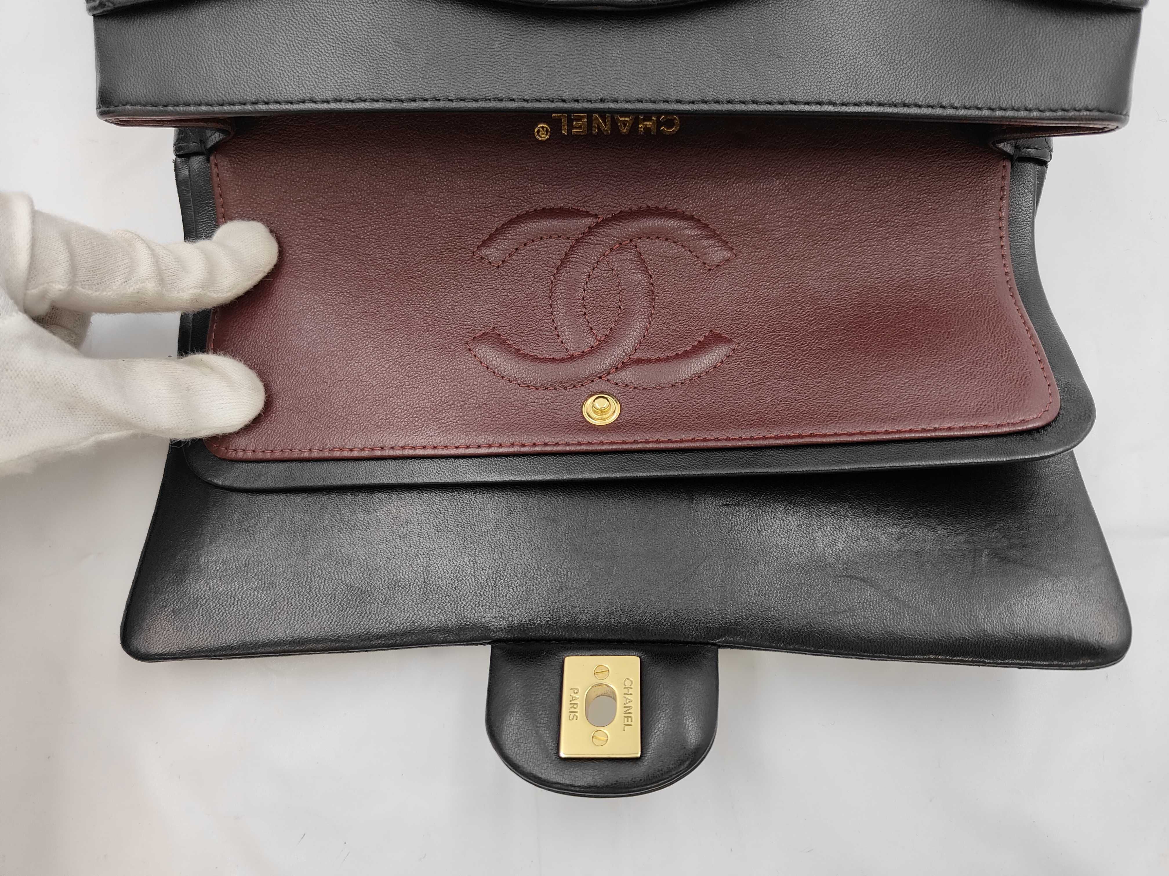 Matelassé Chain Shoulder Bag, Black, Serial Number 19 (Shoulder Bag) — view 8