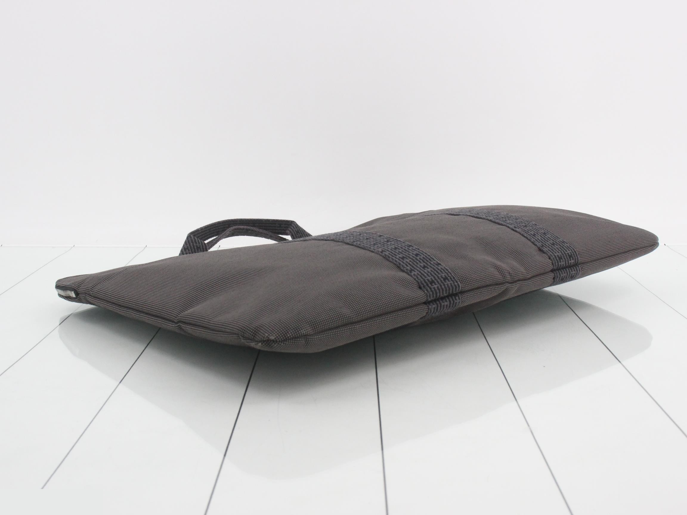 Airline Document Case, Gray, Silver Hardware, 54 x 40 x 2 cm — view 5