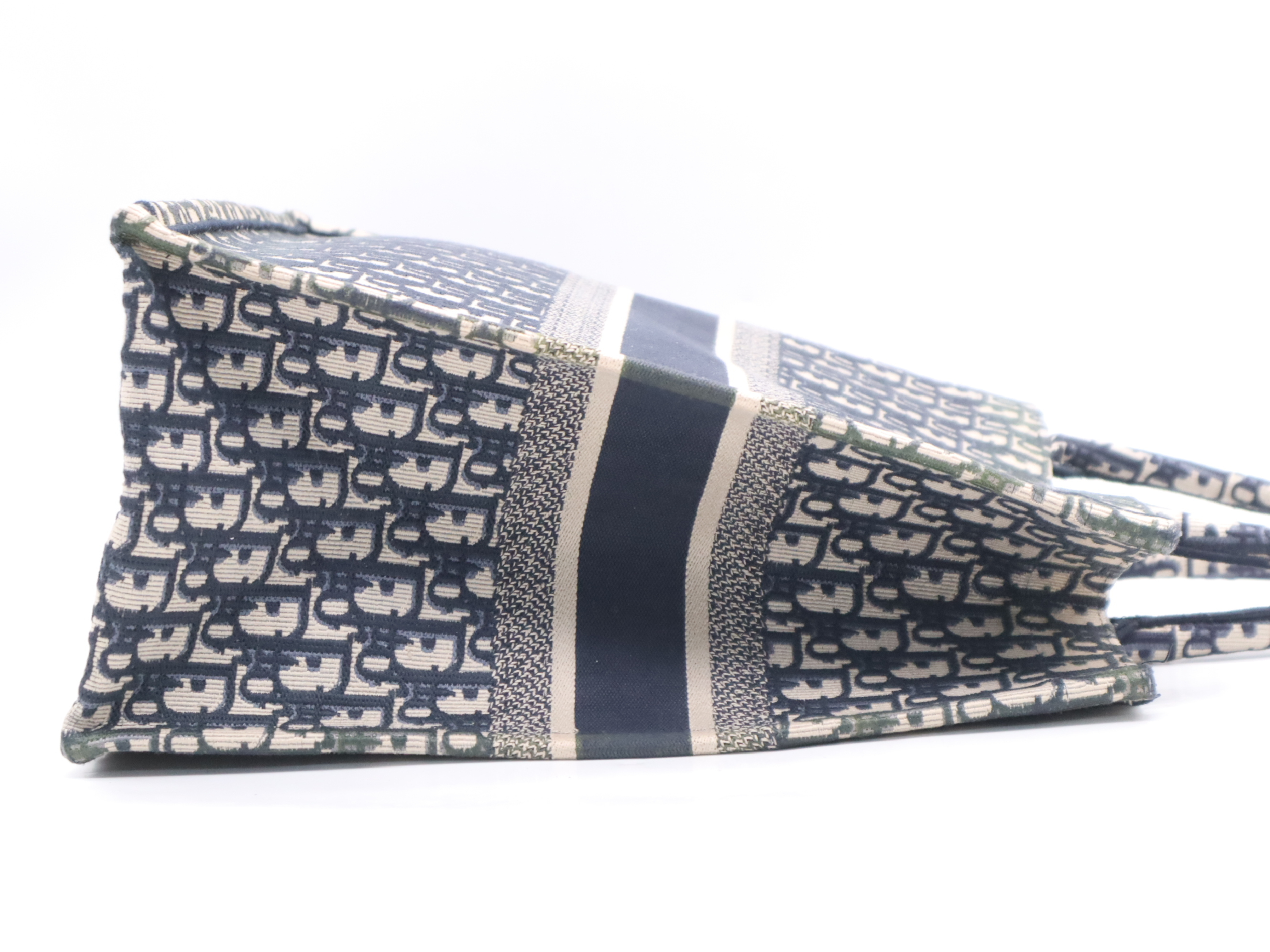 Canvas Oblique Book Tote Large Navy (Comes with dust bag and box) — view 5