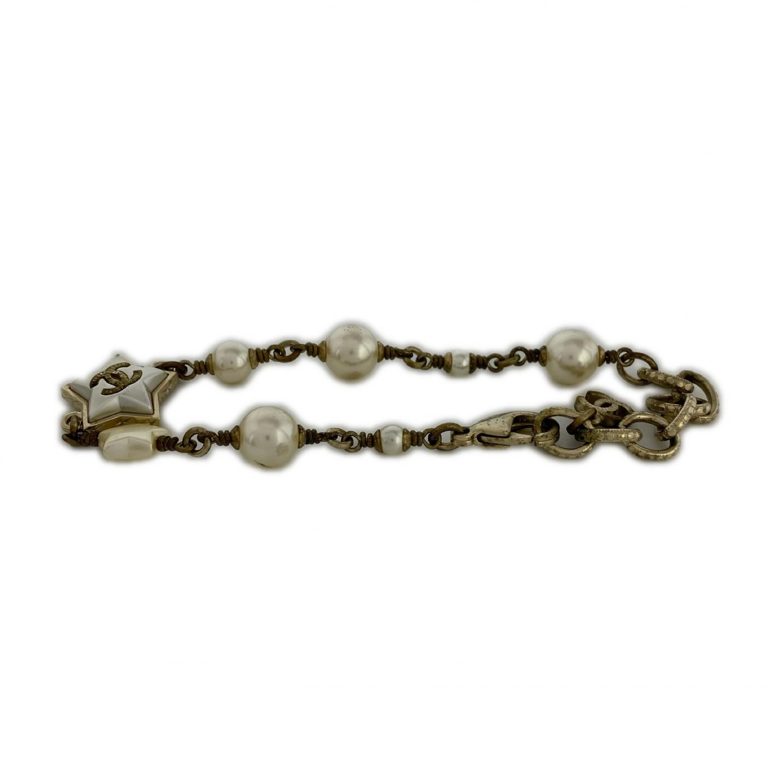 Gold-colored metal faux pearl star A17B fashion bracelet/bangle — view 7