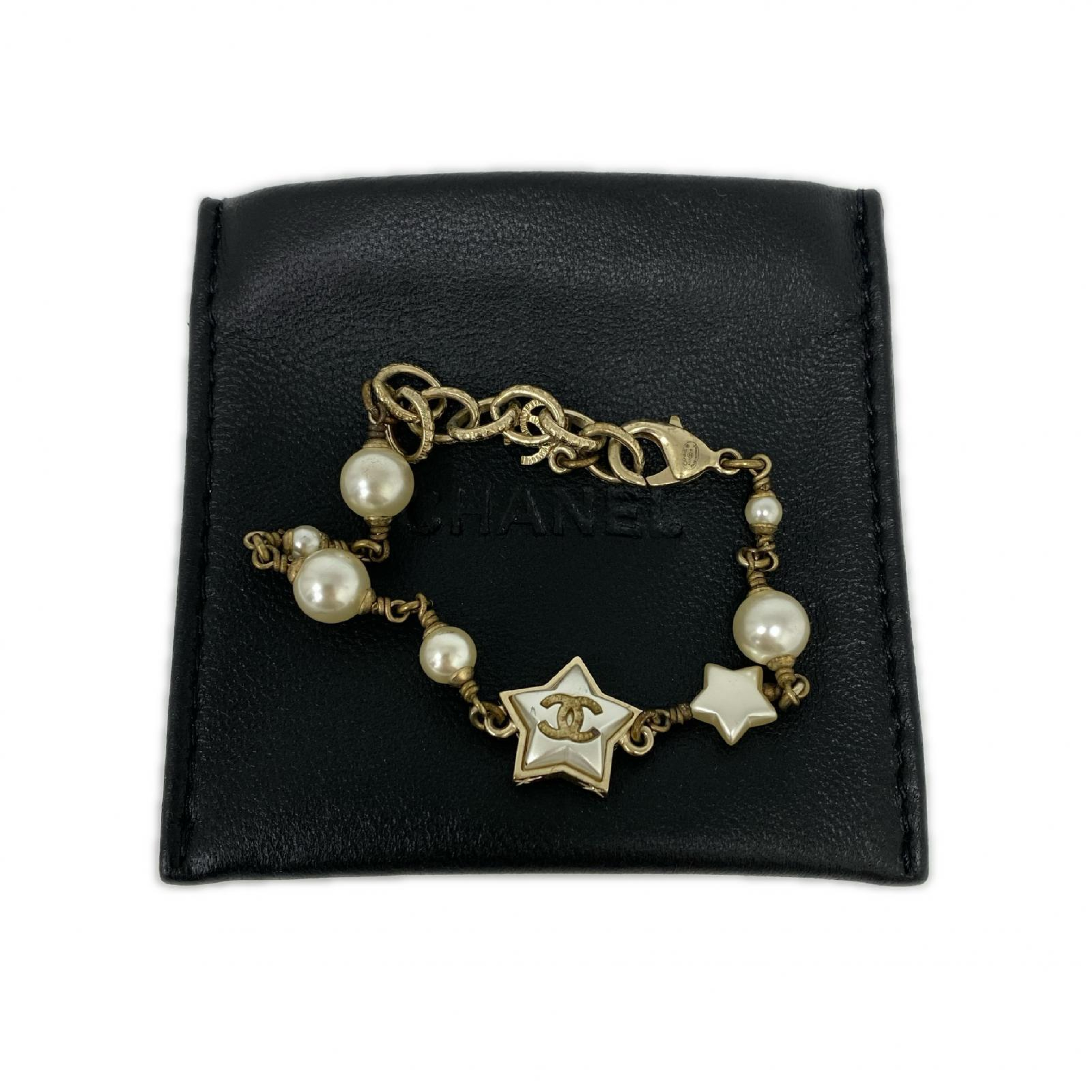Gold-colored metal faux pearl star A17B fashion bracelet/bangle — view 10