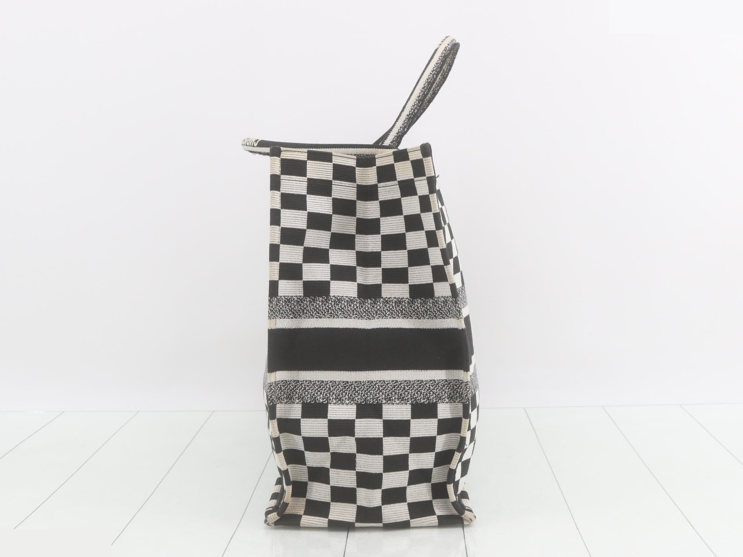 Book Tote — view 4