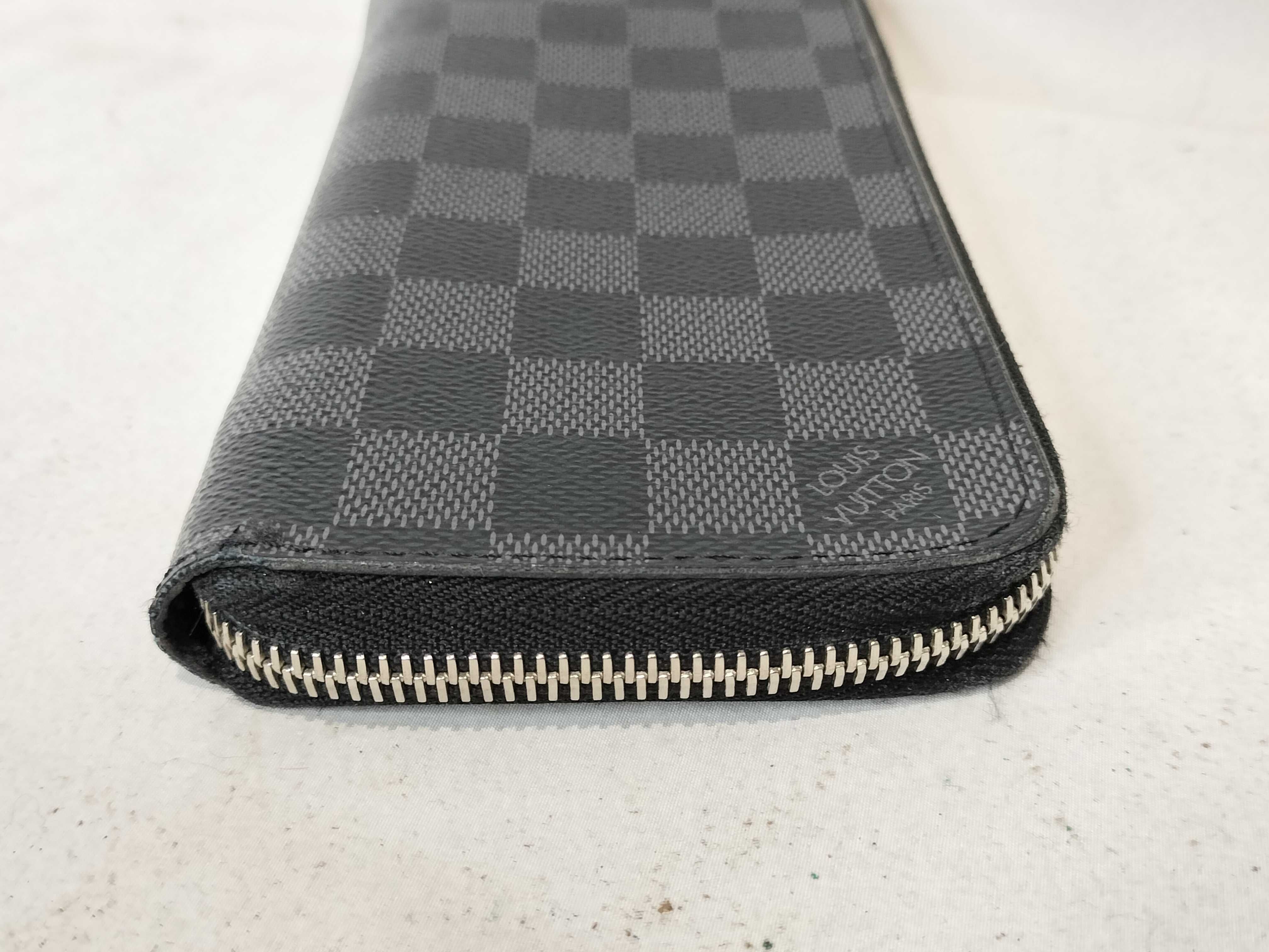 Damier Graphite Zippy Wallet Vertical N63095 Wallet — view 5