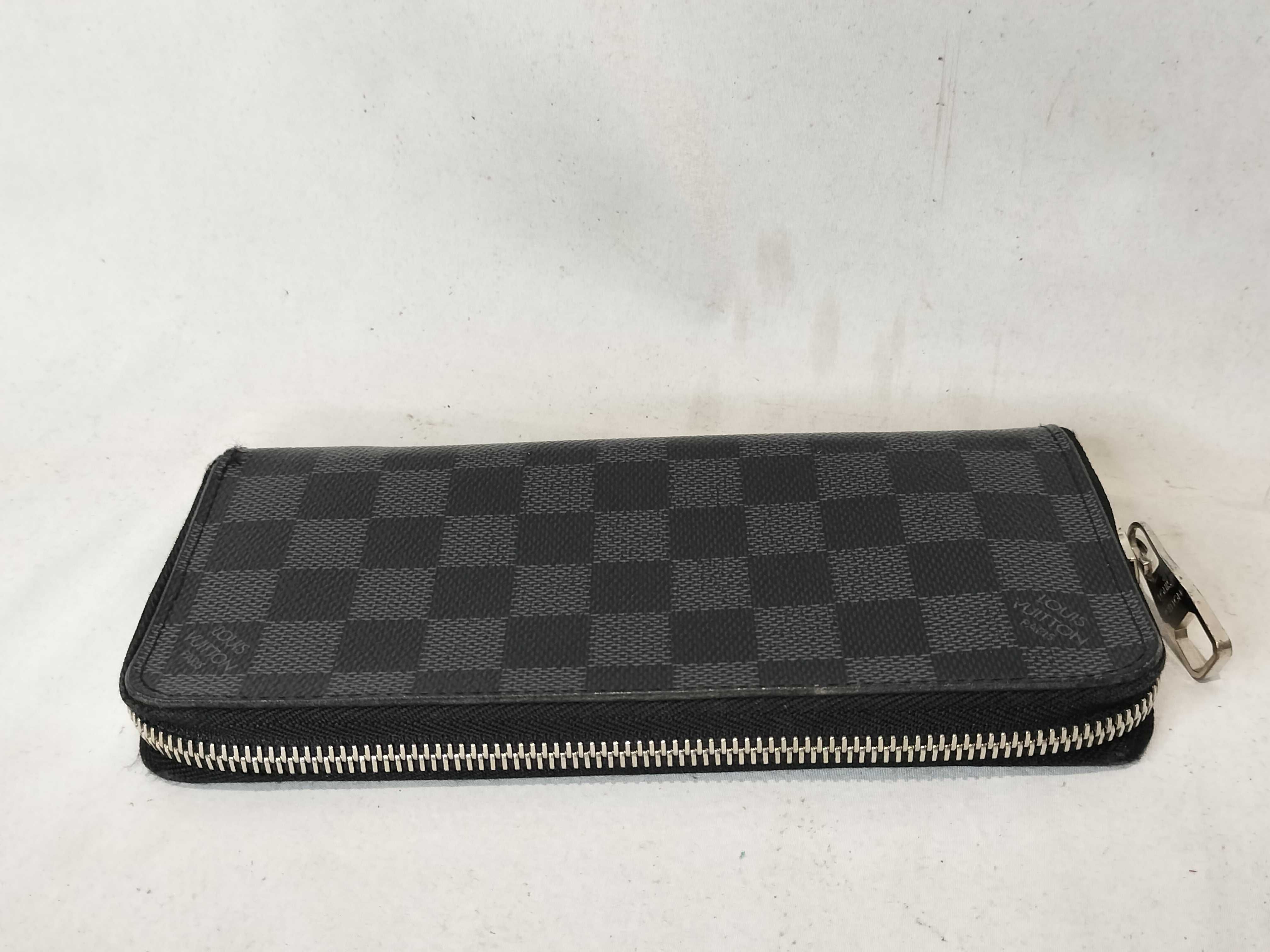 Damier Graphite Zippy Wallet Vertical N63095 Wallet — view 6