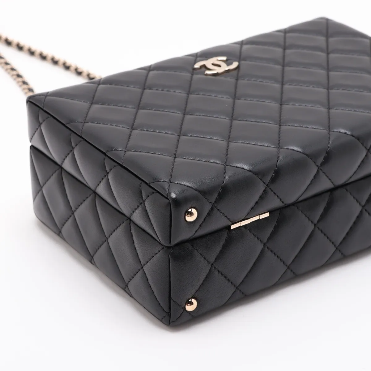[Individually packaged] Chanel Matelassé Lambskin 2-Way Handbag, Black with Gold Hardware, CK8ETE76, Random Plate — view 4