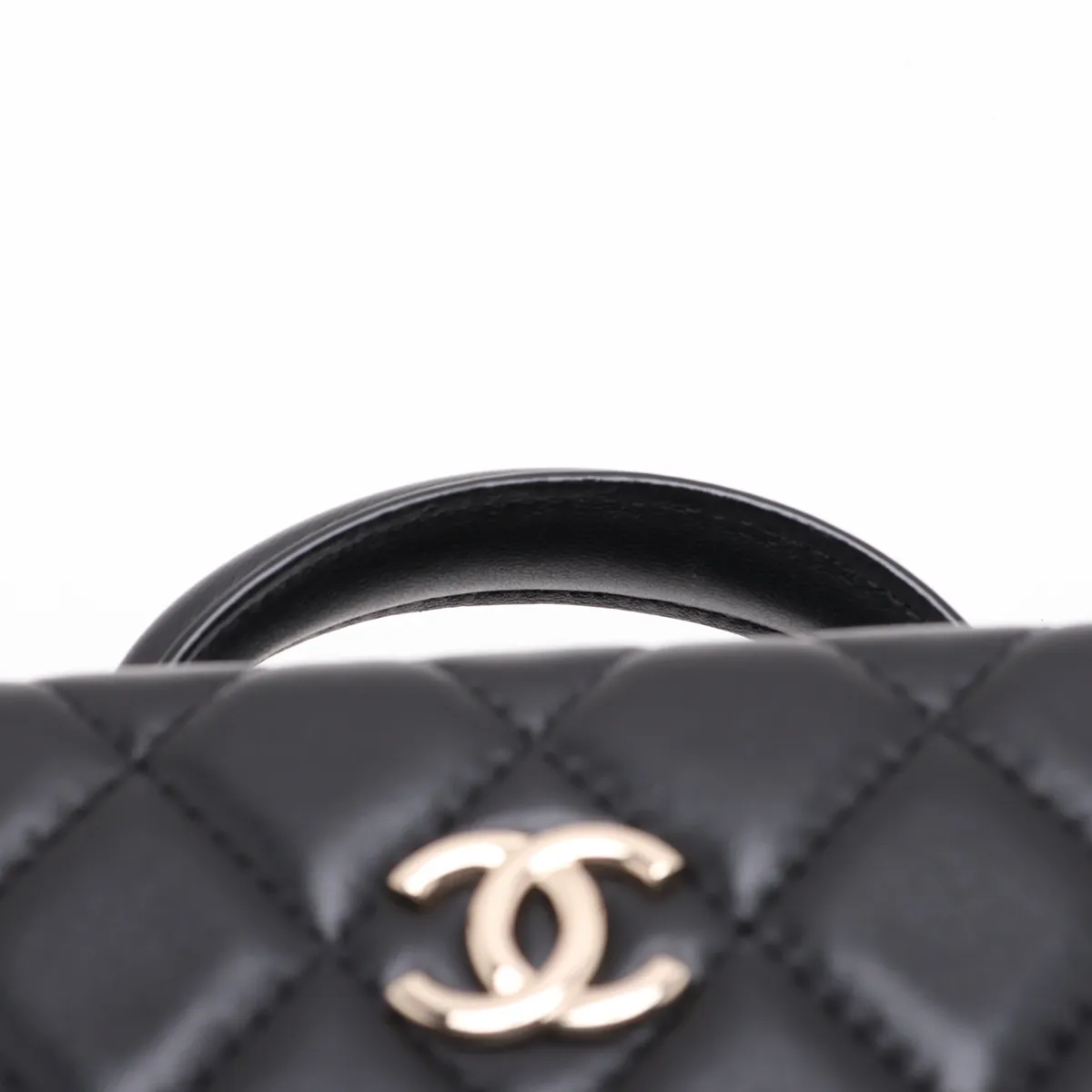 [Individually packaged] Chanel Matelassé Lambskin 2-Way Handbag, Black with Gold Hardware, CK8ETE76, Random Plate — view 6