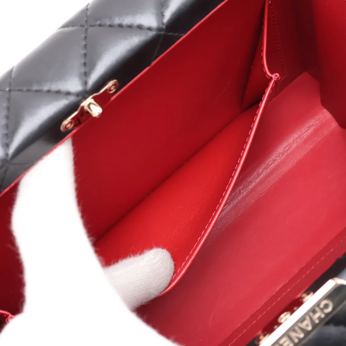 [Individually packaged] Chanel Matelassé Lambskin 2-Way Handbag, Black with Gold Hardware, CK8ETE76, Random Plate — view 9