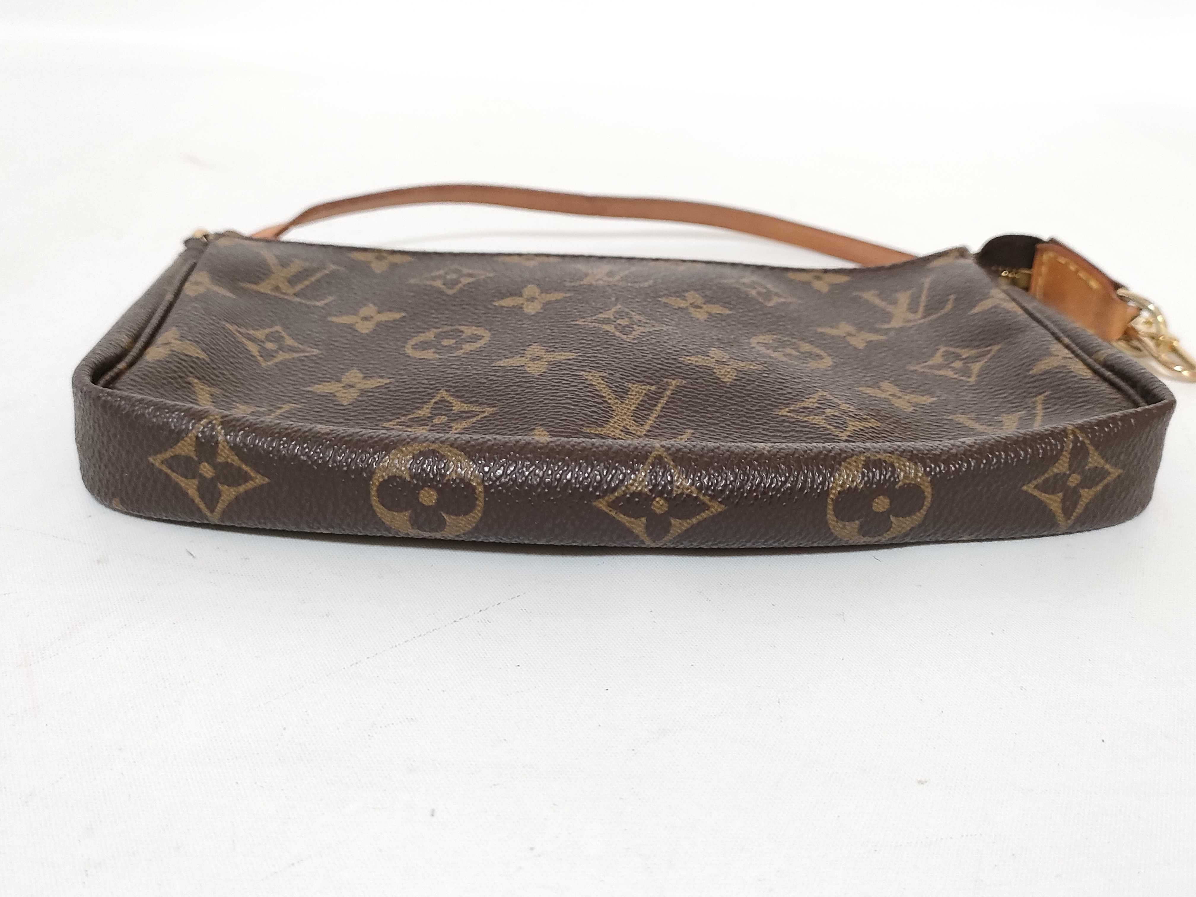 Monogram Louis Vuitton Bag Pochette Accessoires Pouch — view 8