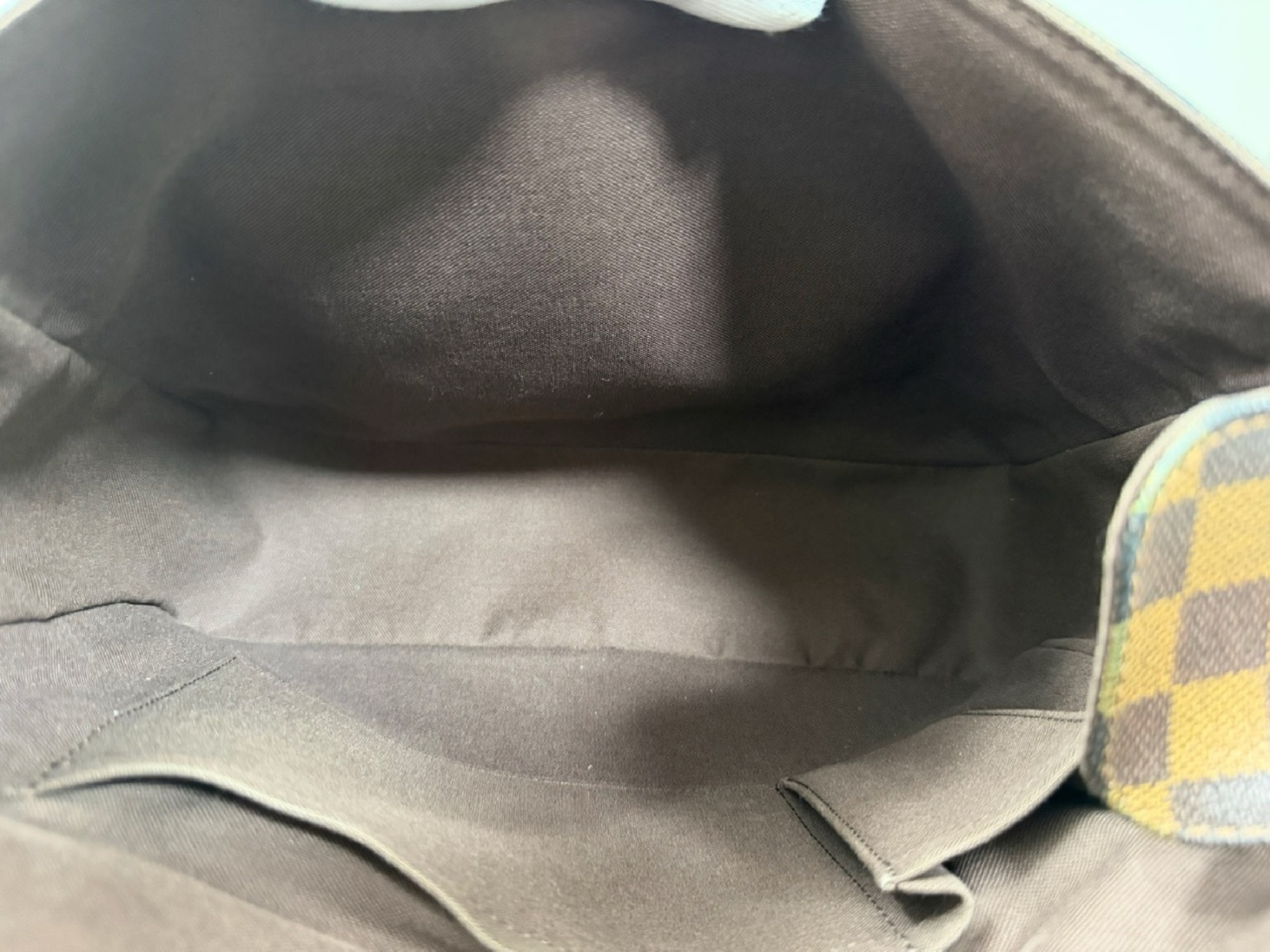 Damier Messenger Melville N51125 Shoulder Bag — view 9